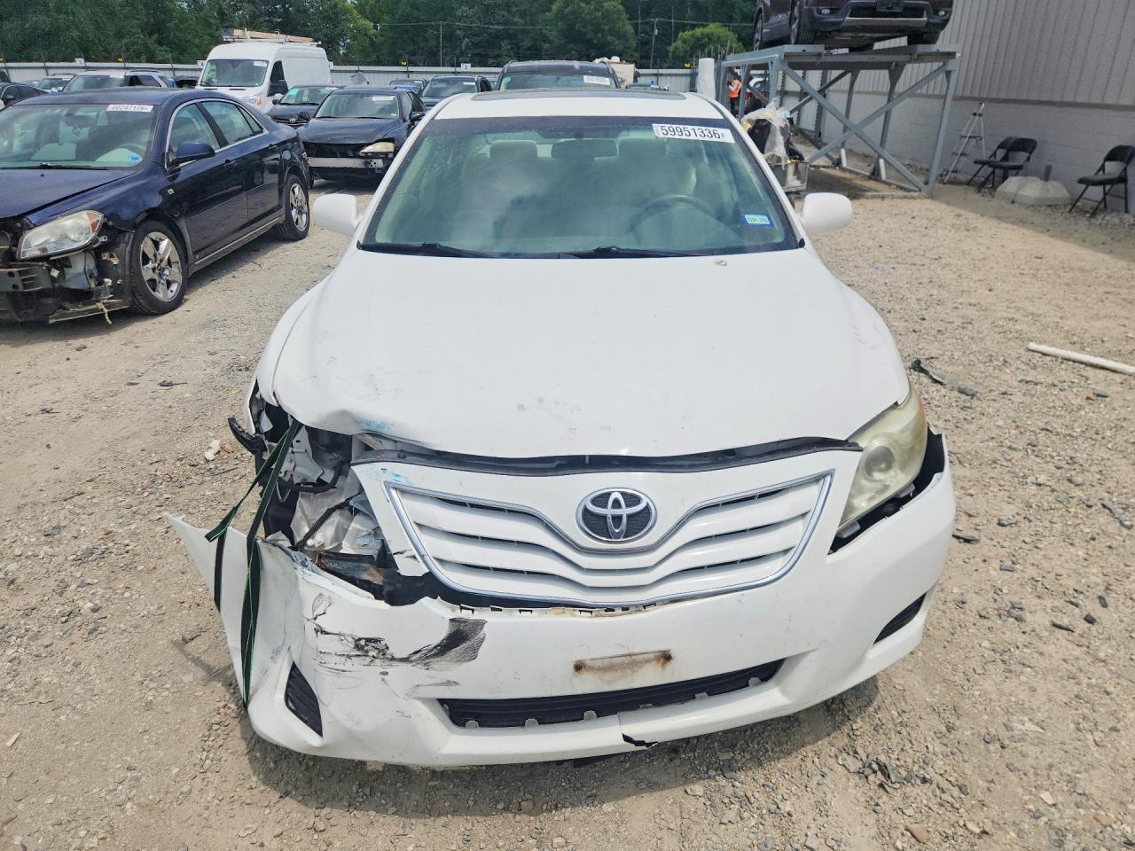 2010 Toyota Camry Le White vin: 4T4BF3EK2AR040160