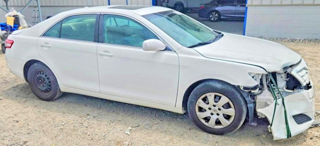 2010 Toyota Camry Le White vin: 4T4BF3EK2AR040160
