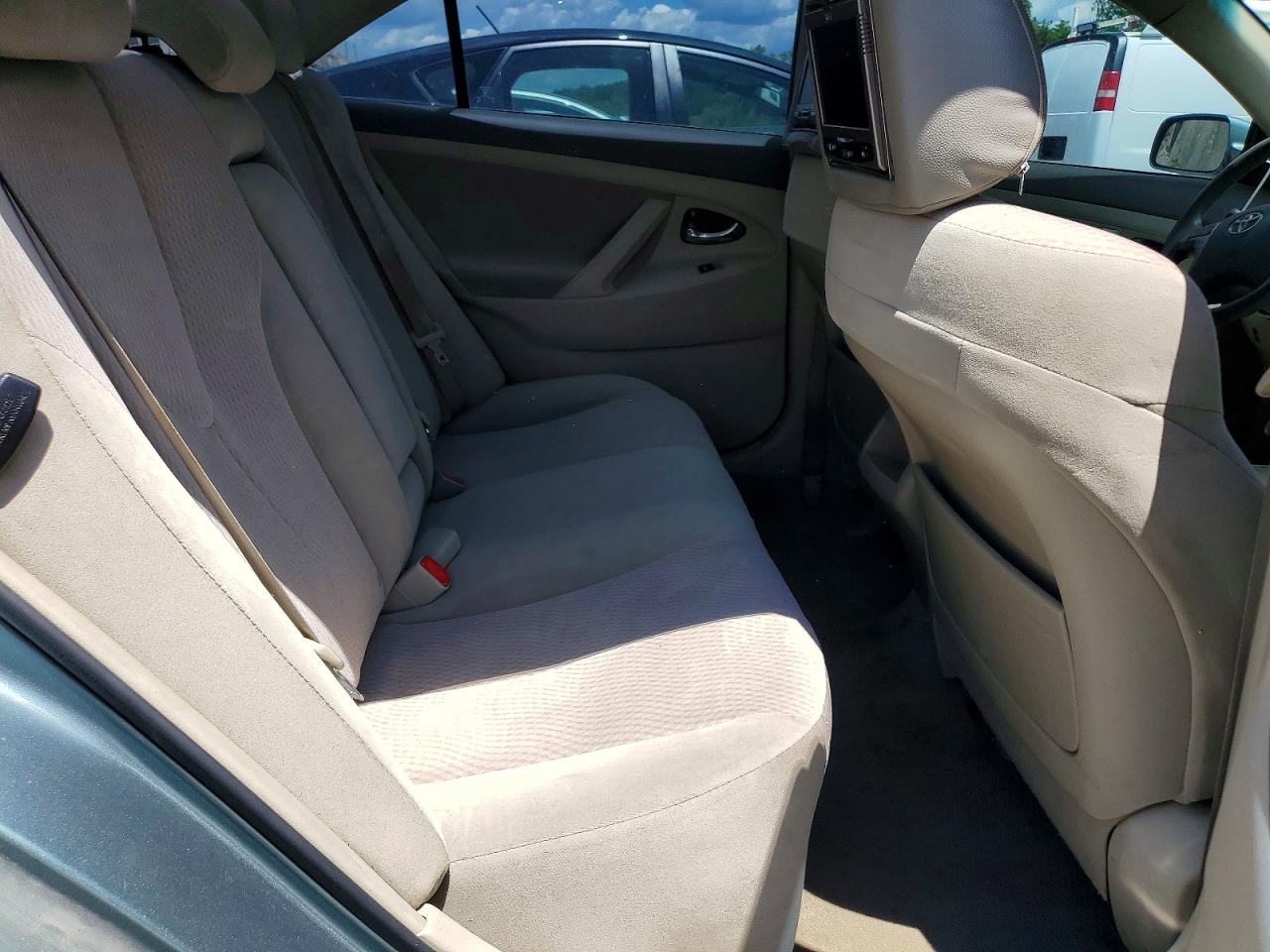 2010 Toyota Camry Le Teal vin: 4T4BF3EK2AR052499