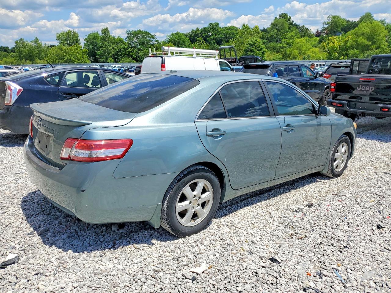 2010 Toyota Camry Le Teal vin: 4T4BF3EK2AR052499