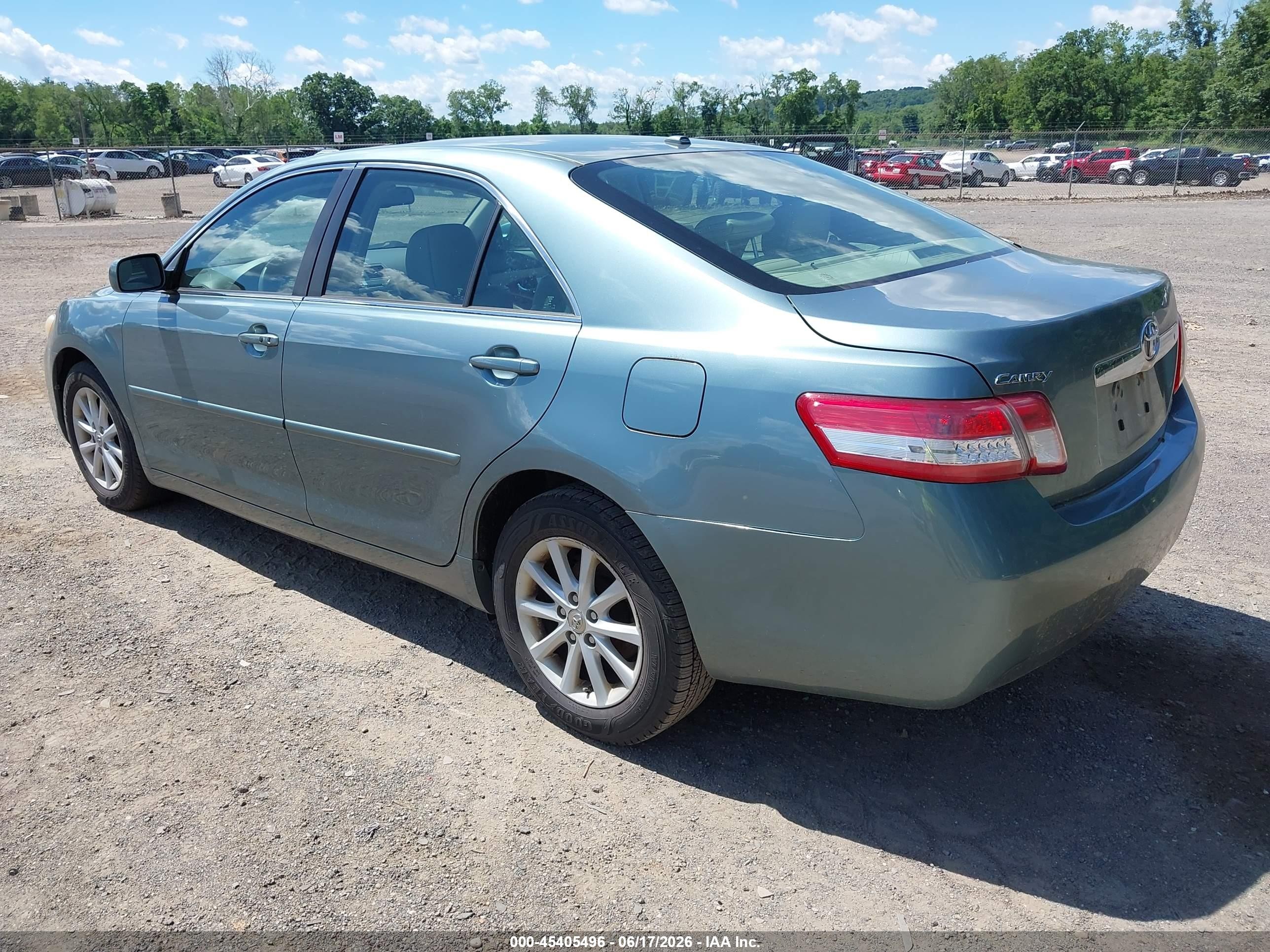 2010 Toyota Camry Xle Зеленый vin: 4T4BF3EK2AR055046