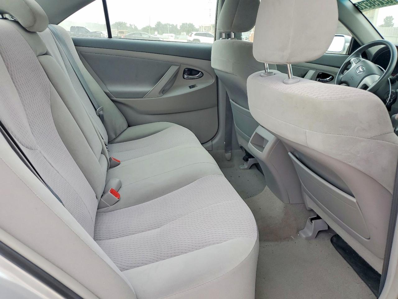 2010 Toyota Camry Серебряный vin: 4T4BF3EK2AR055161