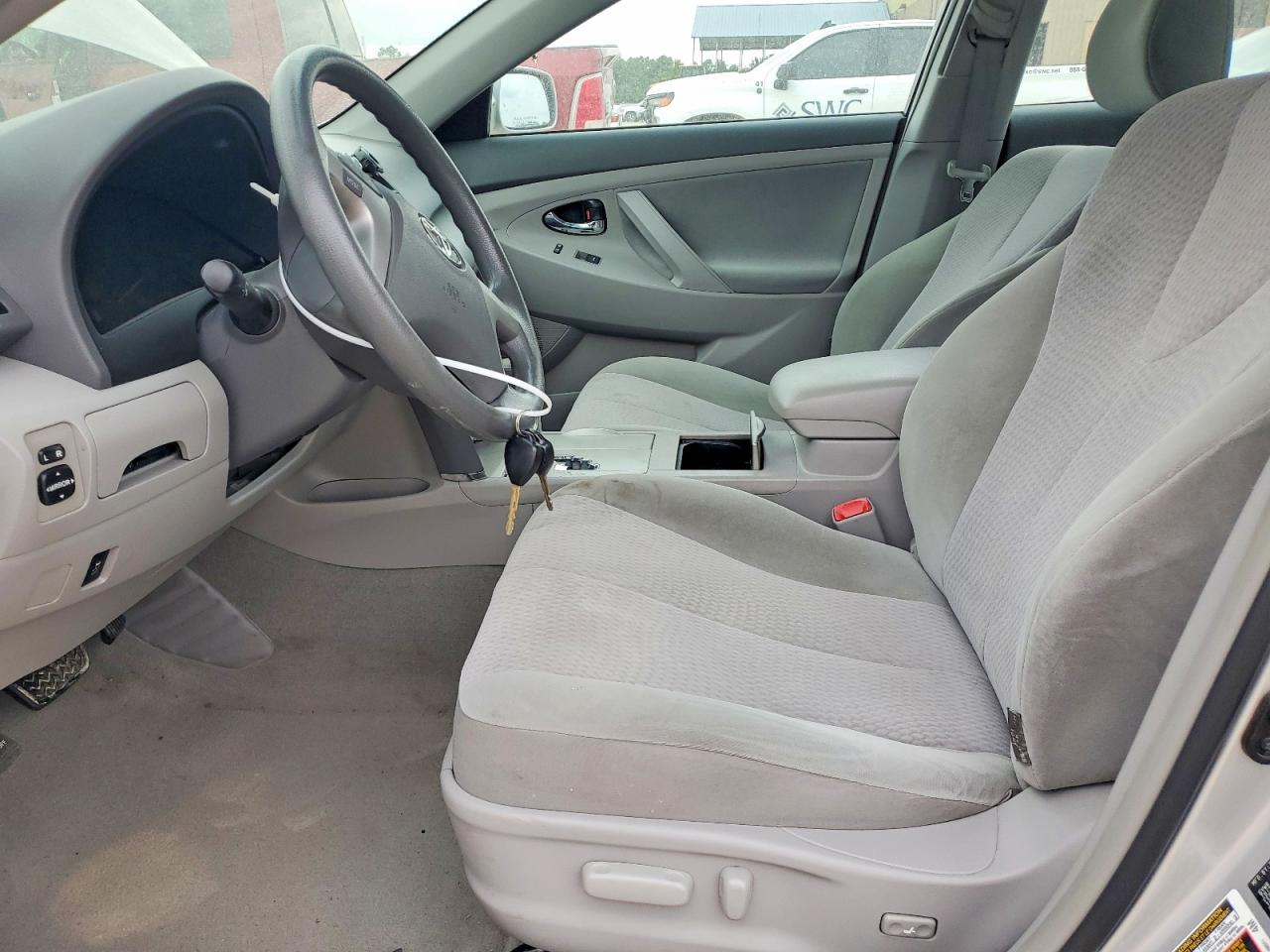 2010 Toyota Camry Серебряный vin: 4T4BF3EK2AR055161