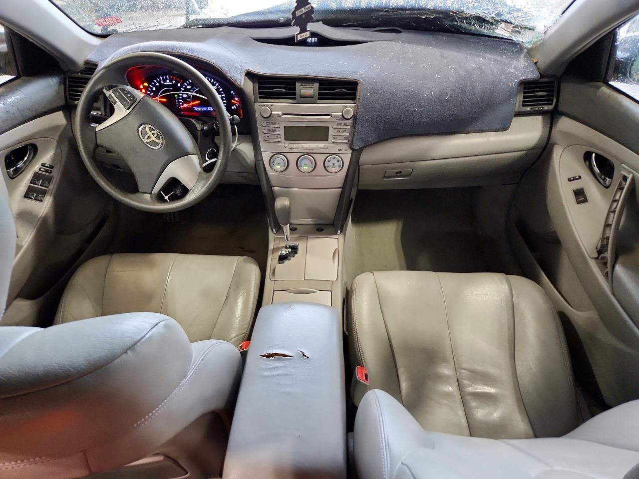 2010 Toyota Camry Le Gray vin: 4T4BF3EK2AR065558