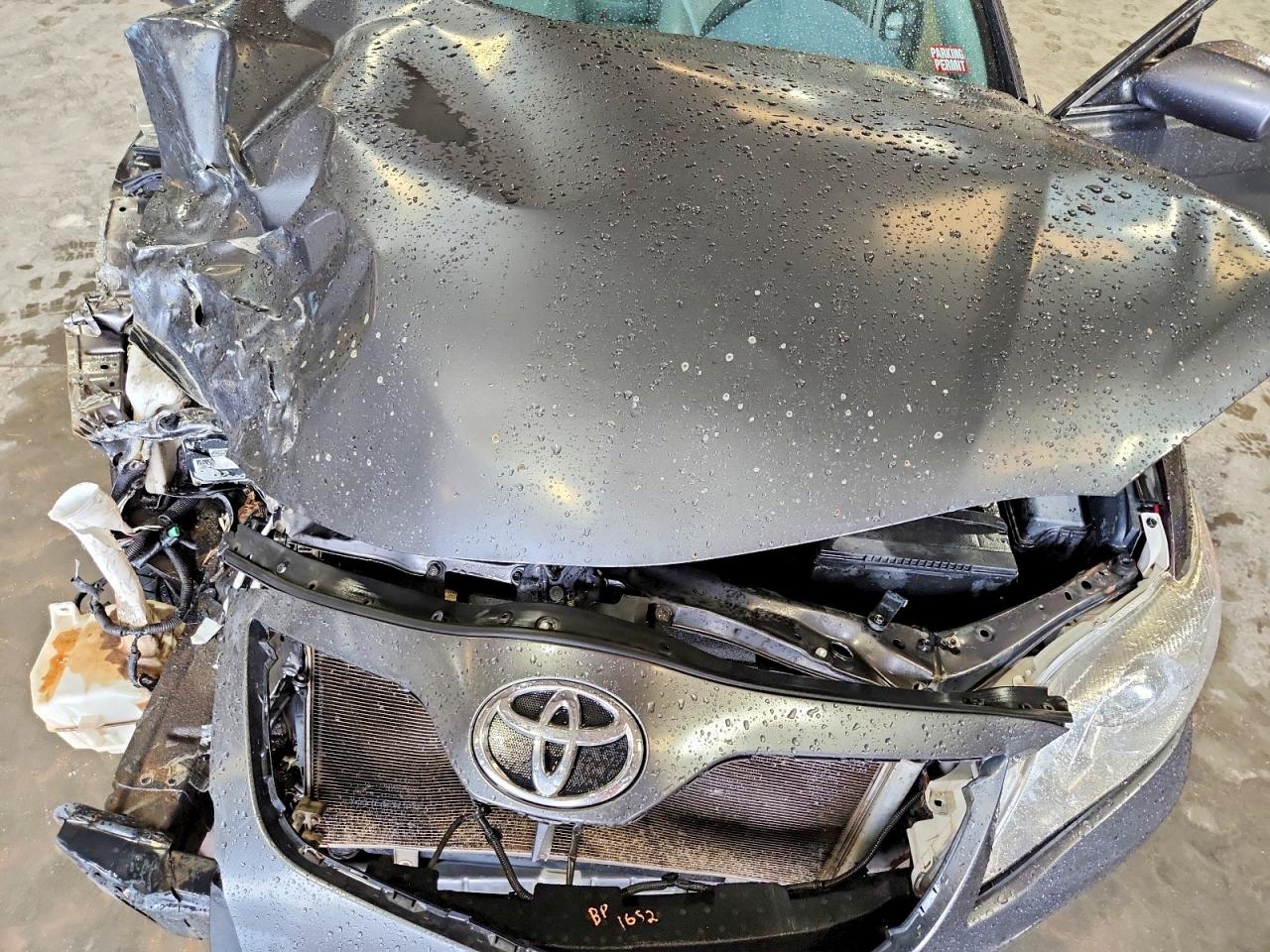 2010 Toyota Camry Le Gray vin: 4T4BF3EK2AR065558