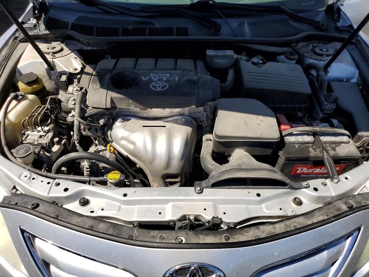 2010 Toyota Camry Le Silver vin: 4T4BF3EK2AR066841