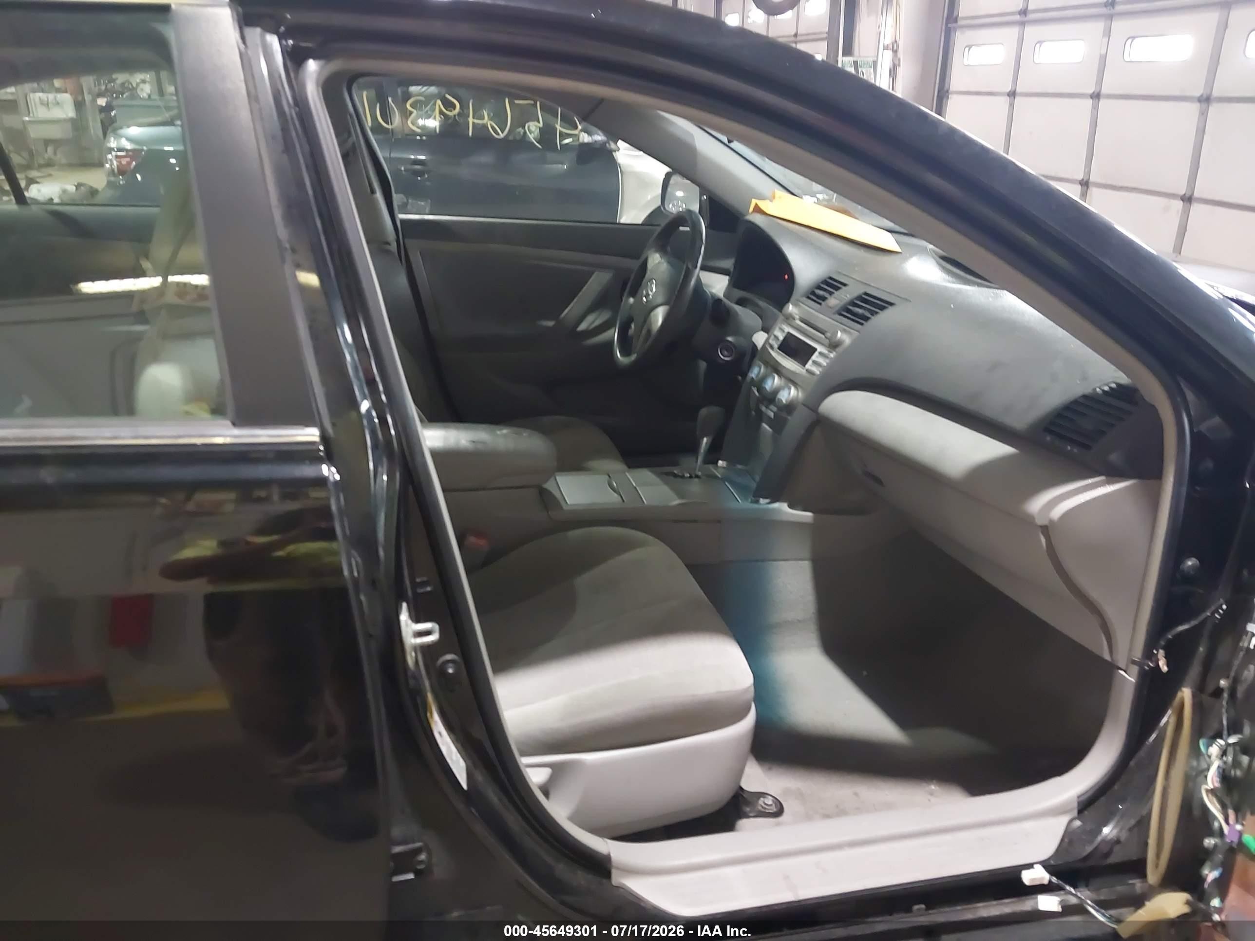 2010 Toyota Camry Le Black vin: 4T4BF3EK2AR070775