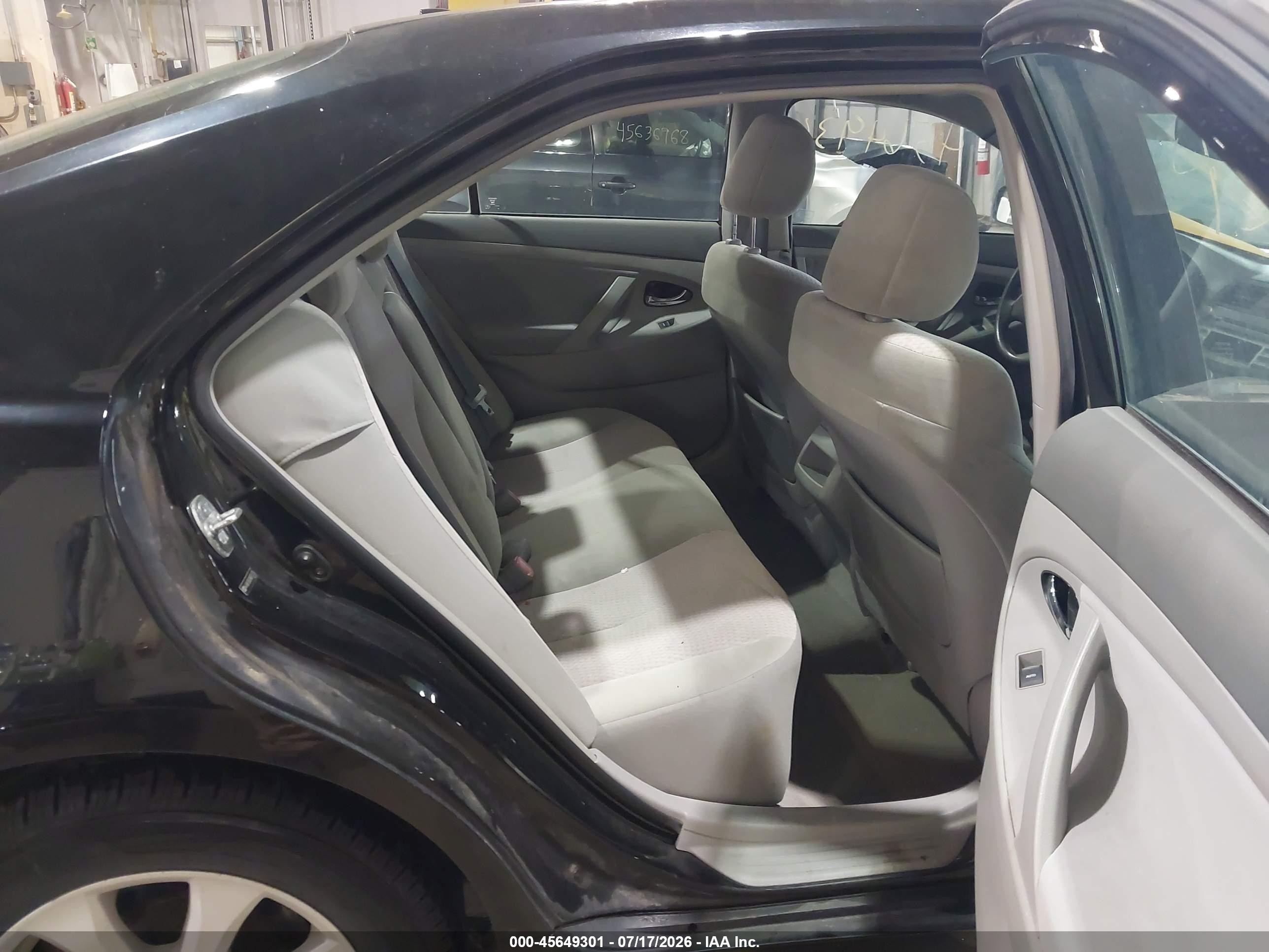 2010 Toyota Camry Le Black vin: 4T4BF3EK2AR070775