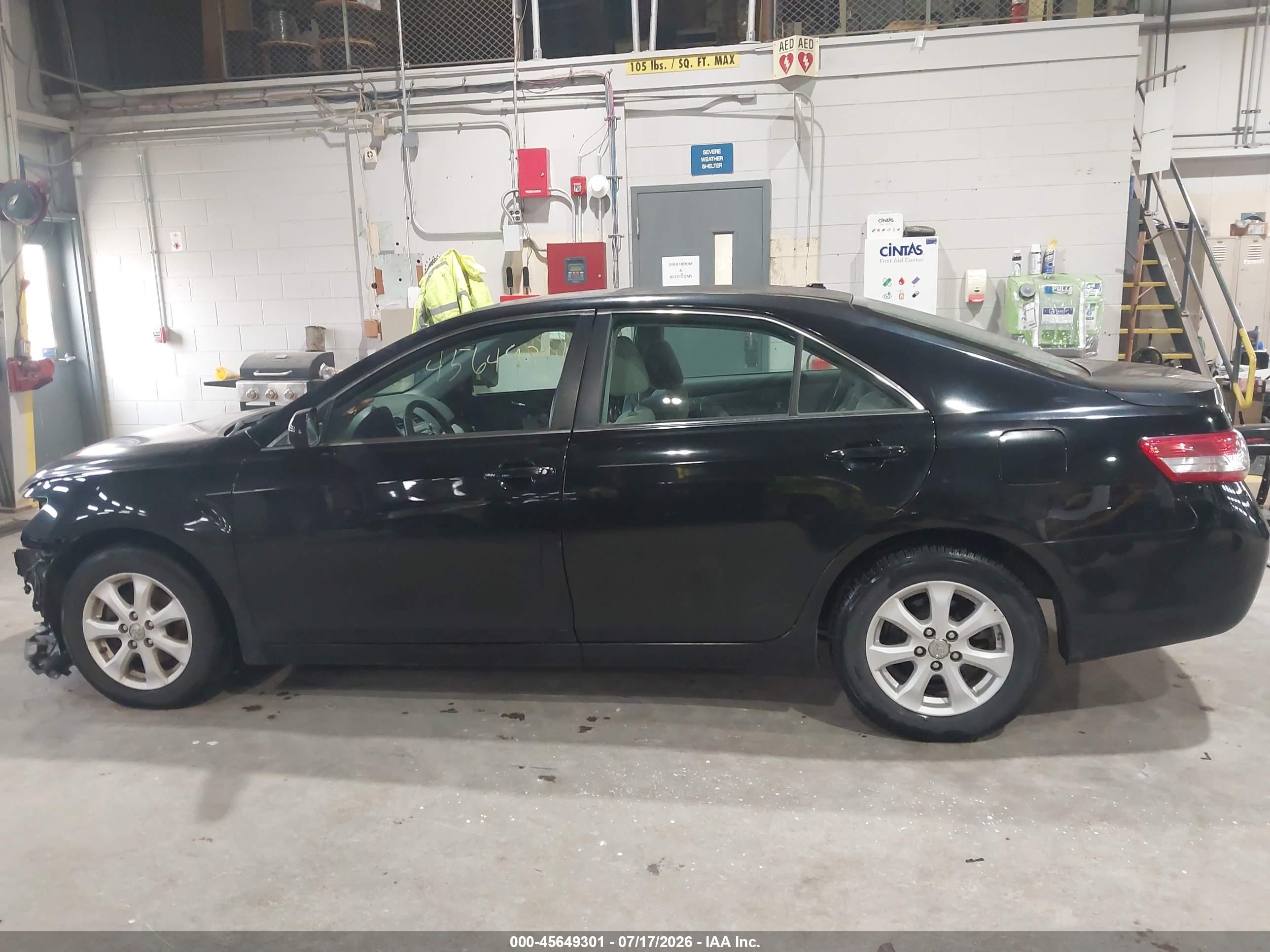 2010 Toyota Camry Le Black vin: 4T4BF3EK2AR070775