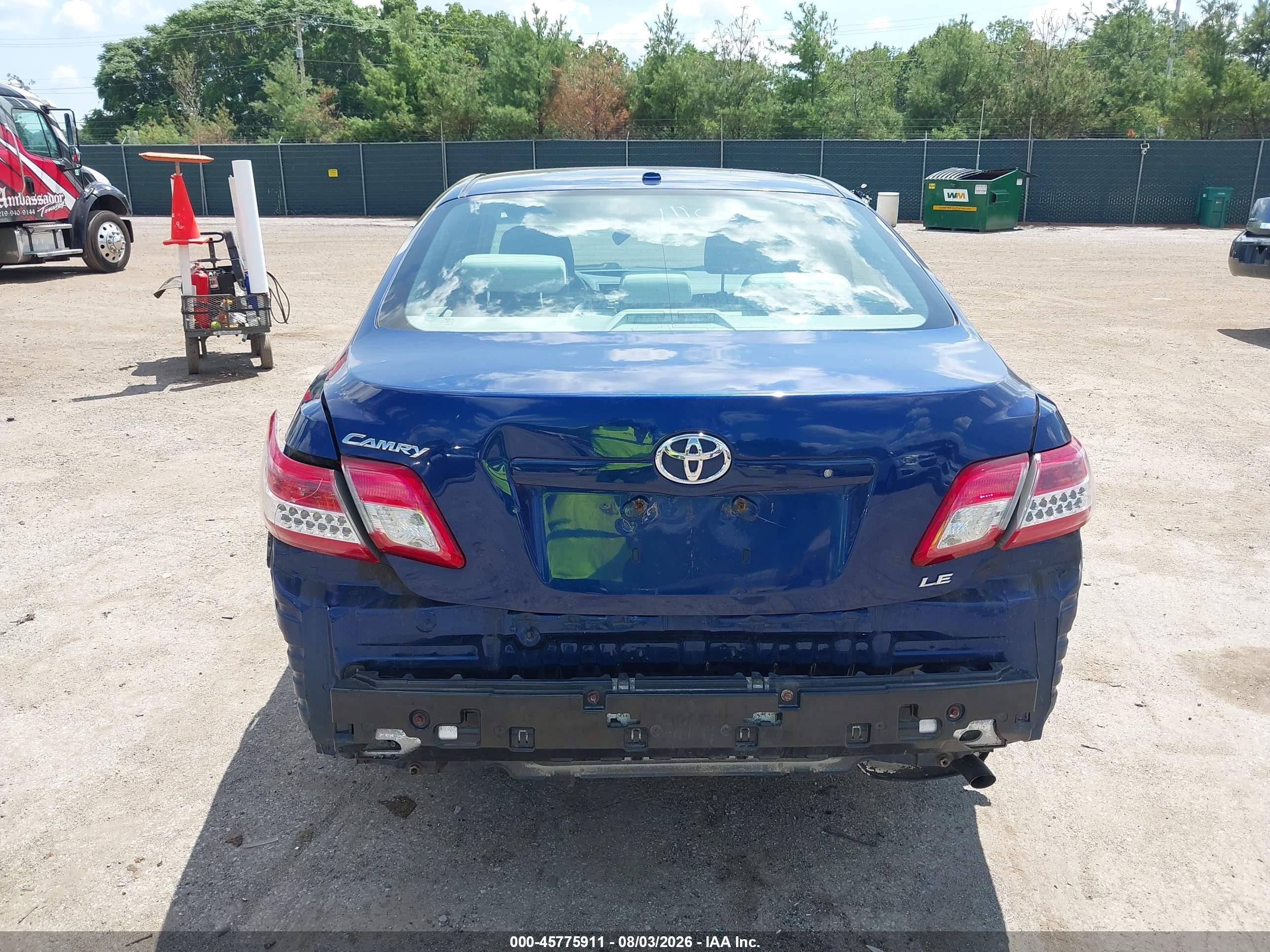 2010 Toyota Camry Le Blue vin: 4T4BF3EK2AR072896