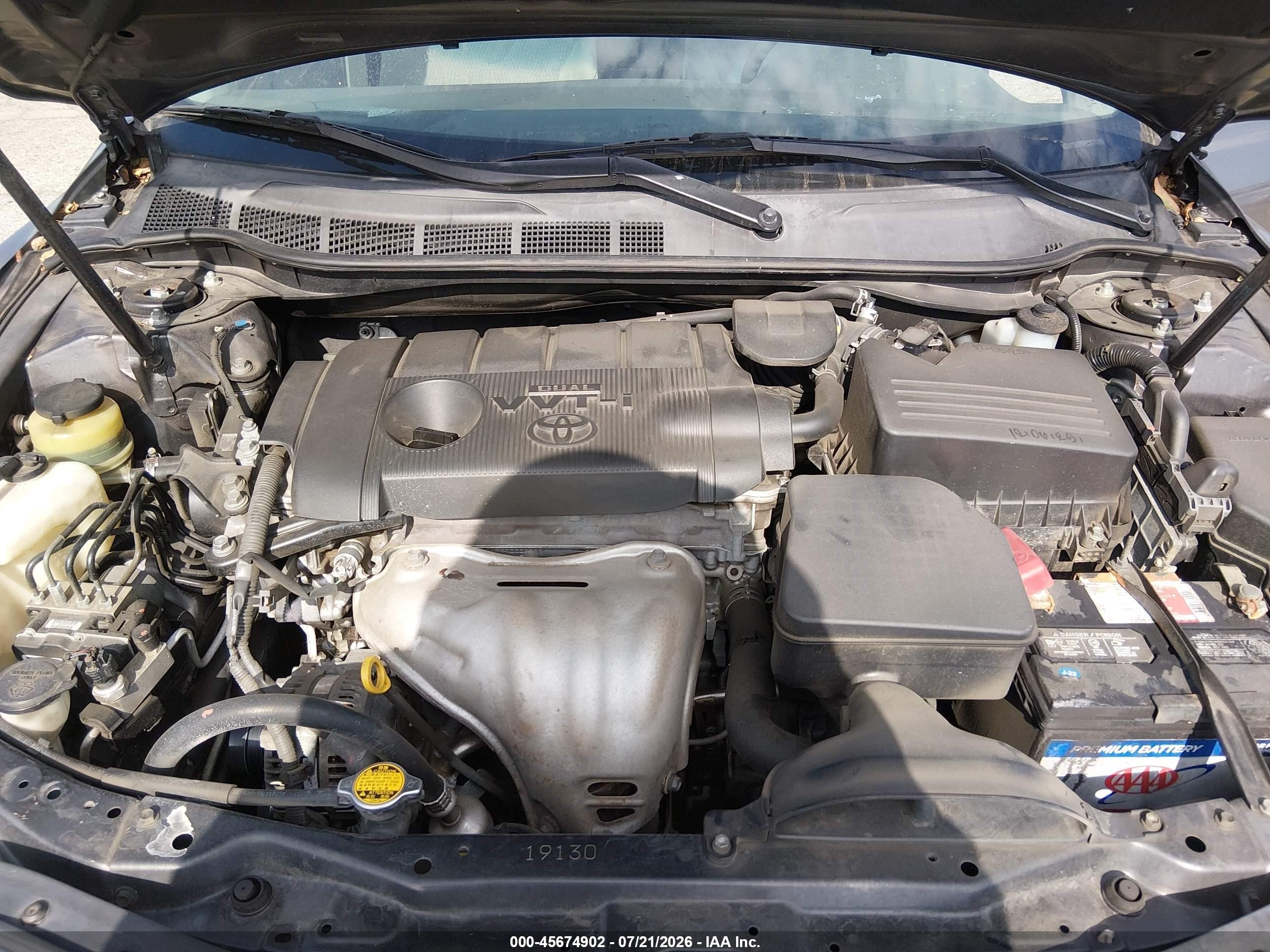 2010 Toyota Camry Le Gray vin: 4T4BF3EK2AR081095