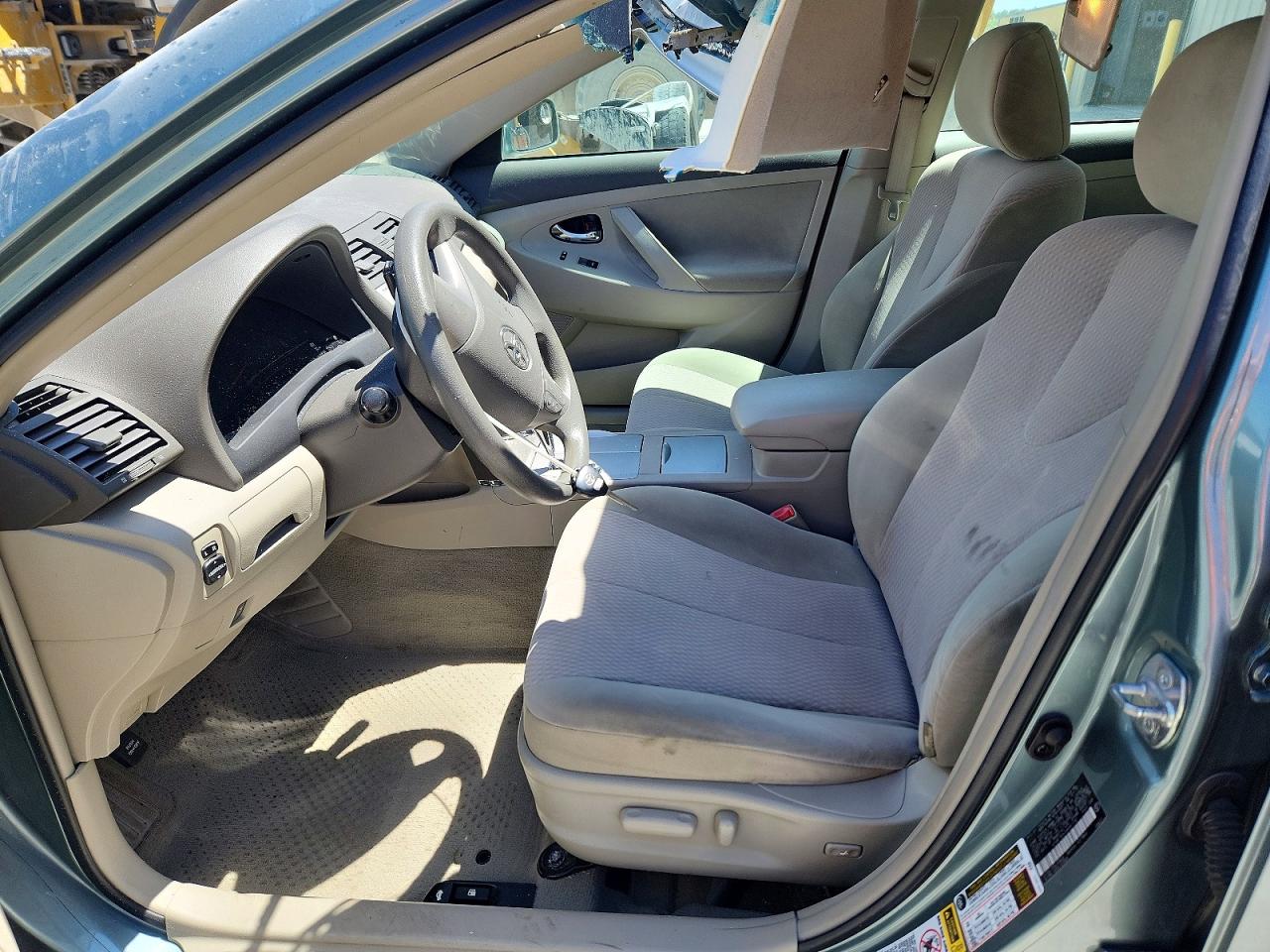 2010 Toyota Camry Le Turquoise vin: 4T4BF3EK2AR081792