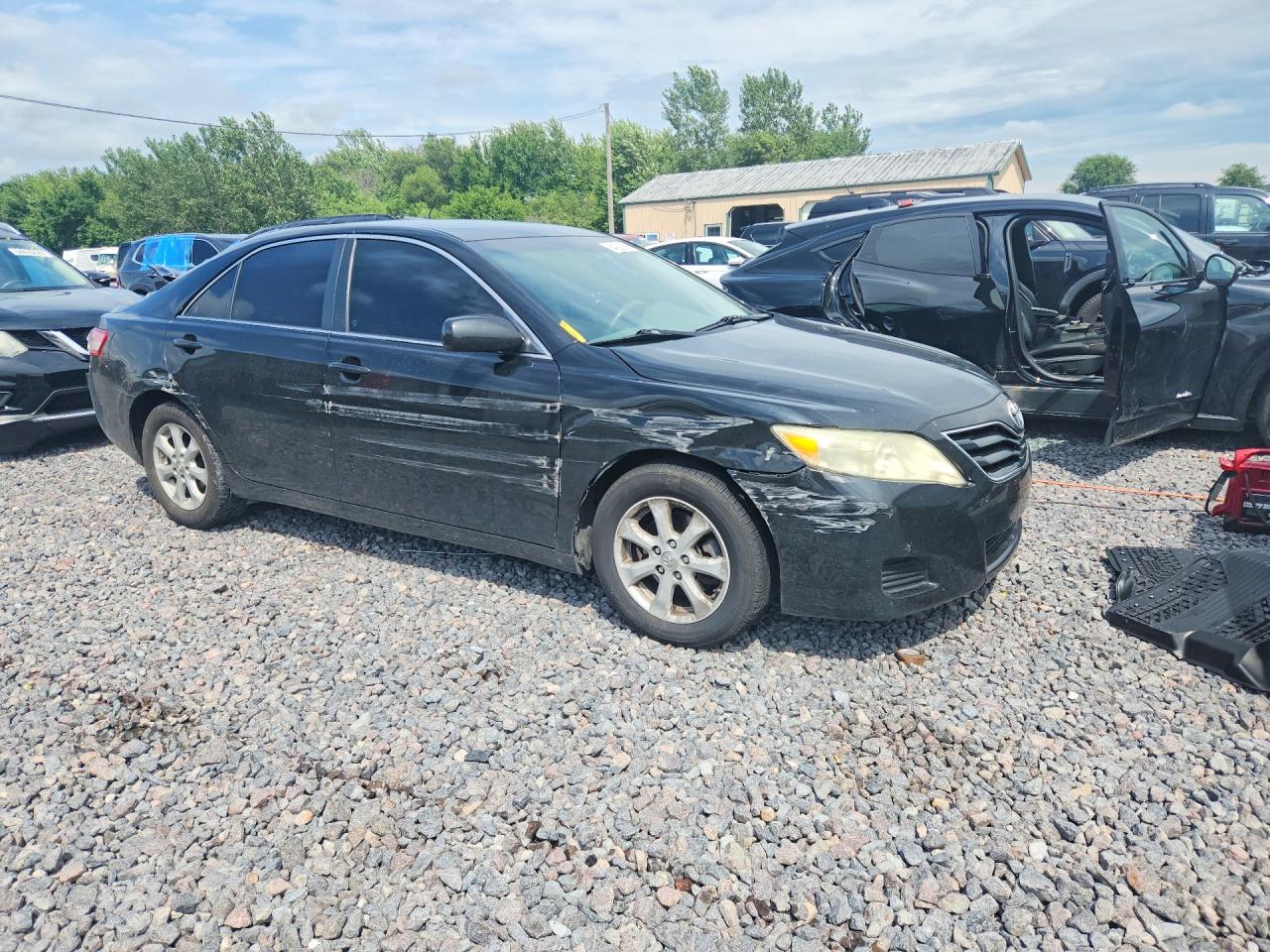 2011 Toyota Camry Le Черный vin: 4T4BF3EK2BR091014