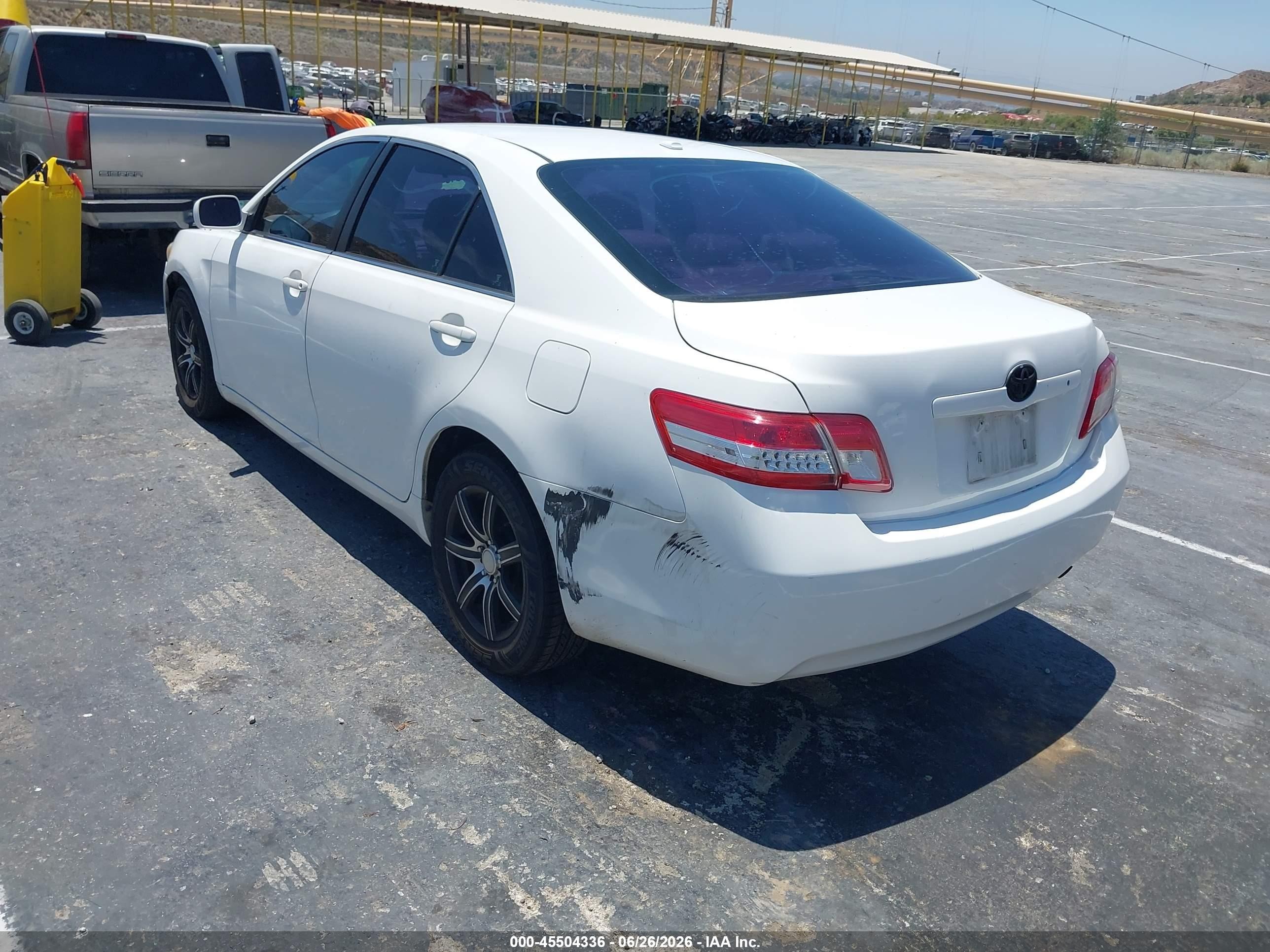 2011 Toyota Camry Le White vin: 4T4BF3EK2BR092048