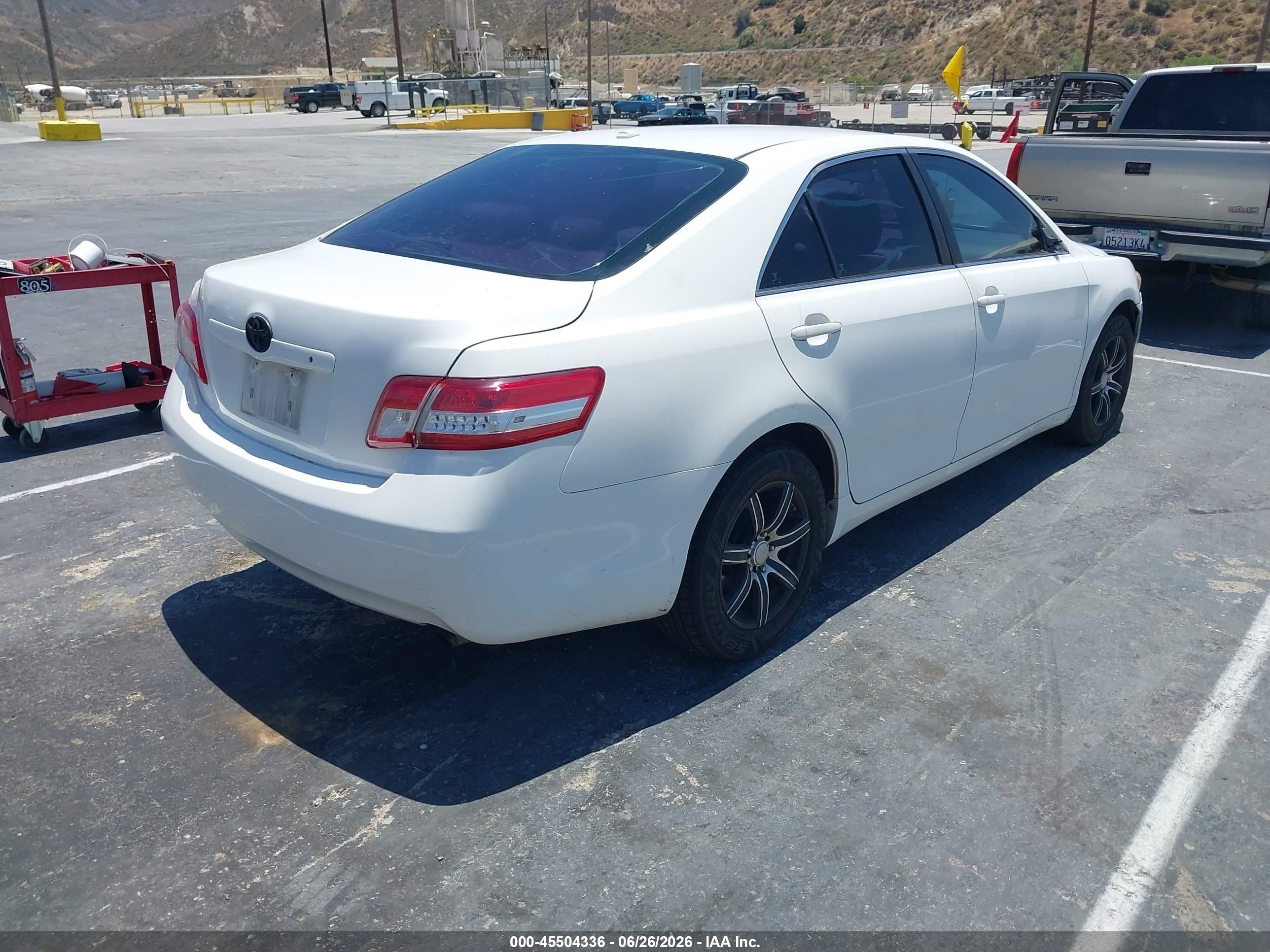 2011 Toyota Camry Le White vin: 4T4BF3EK2BR092048