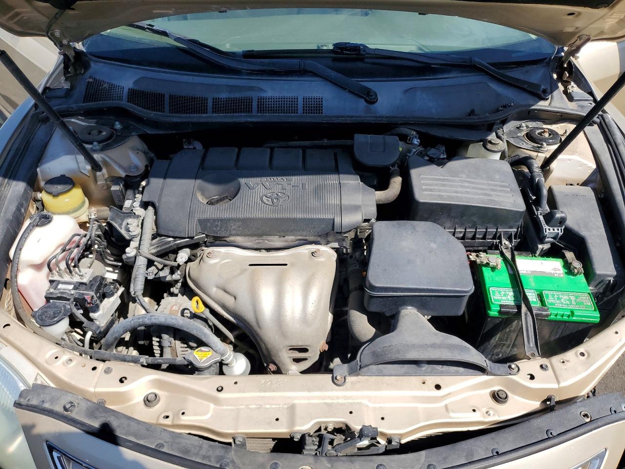 2011 Toyota Camry Le Gold vin: 4T4BF3EK2BR094544