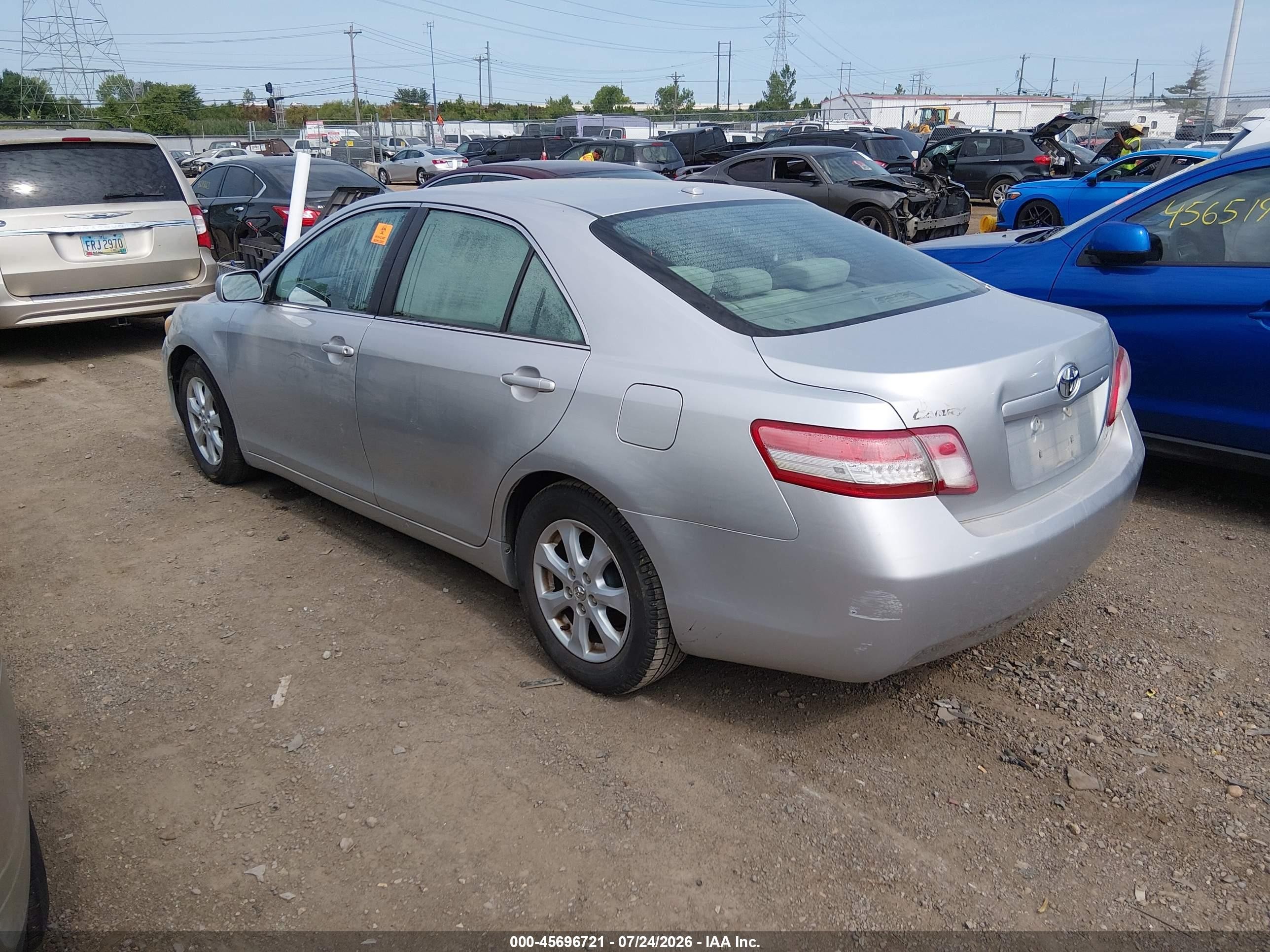 2011 Toyota Camry Le Silver vin: 4T4BF3EK2BR095001