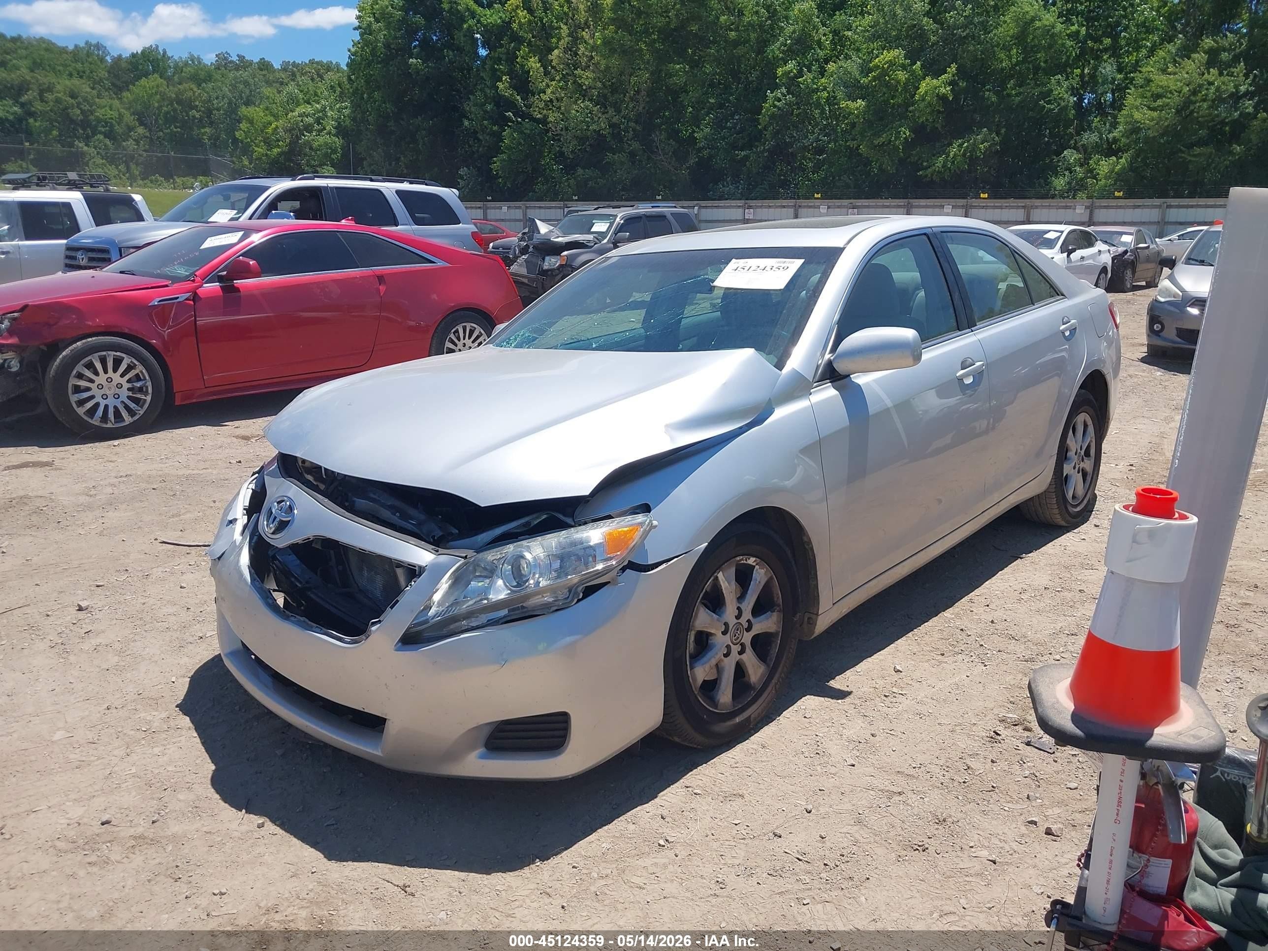 2011 Toyota Camry Le Silver vin: 4T4BF3EK2BR095242