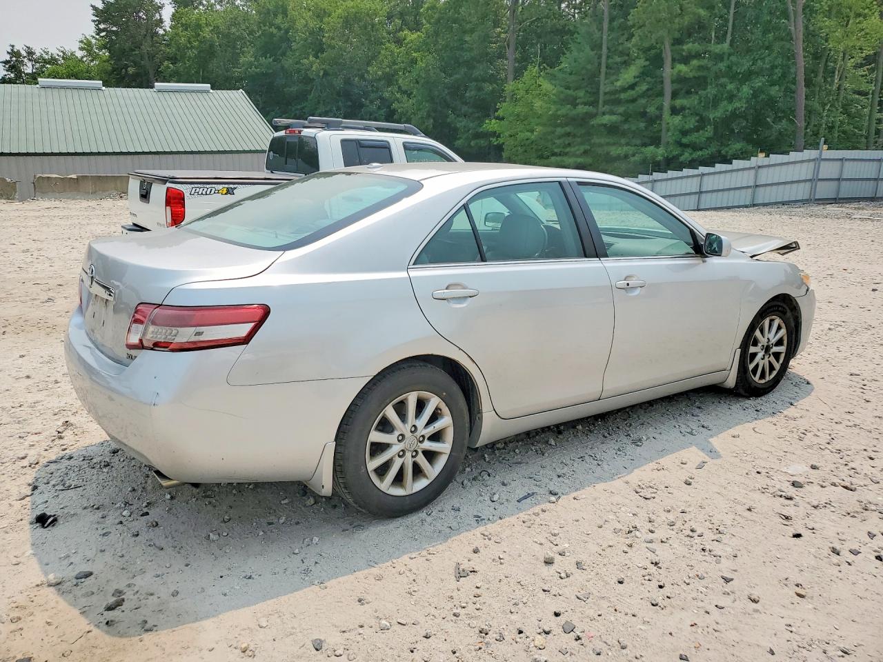 2011 Toyota Camry Xle Silver vin: 4T4BF3EK2BR095516
