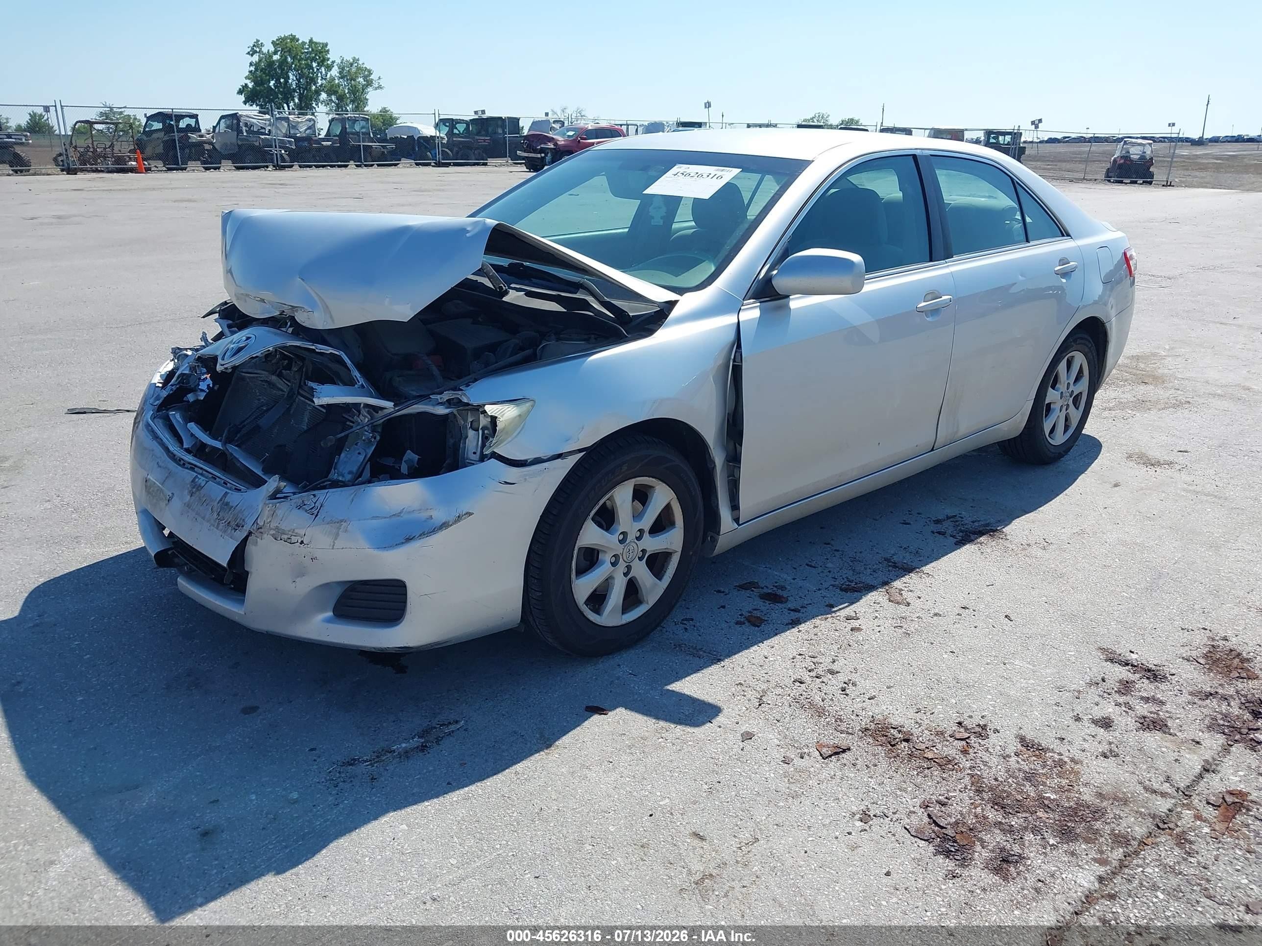 2011 Toyota Camry Le Silver vin: 4T4BF3EK2BR100553