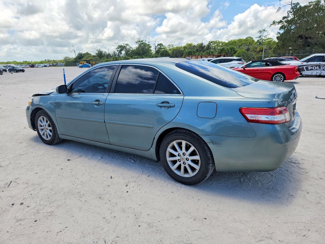 2011 Toyota Camry Xle Зеленый vin: 4T4BF3EK2BR102237