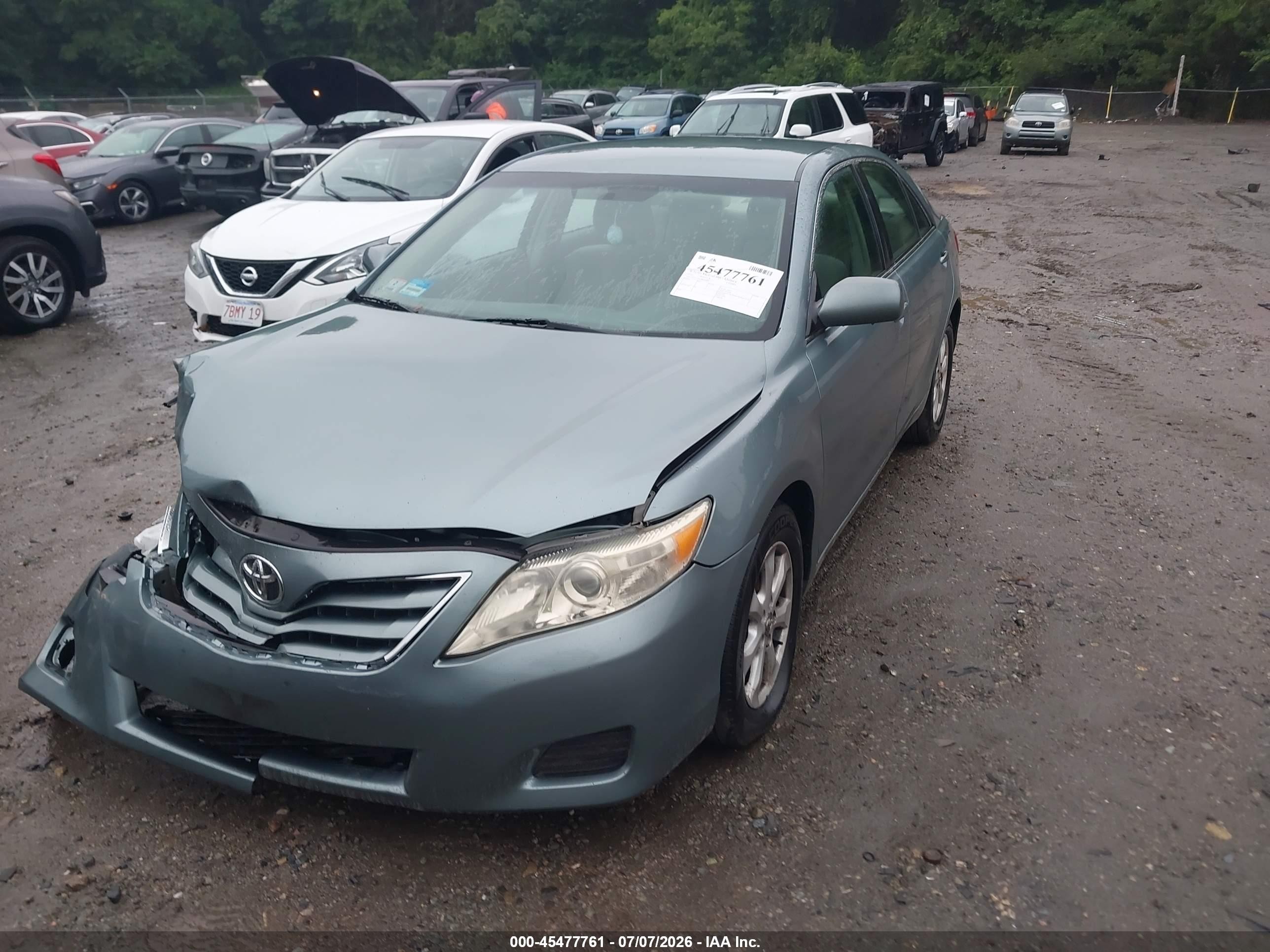 2011 Toyota Camry Le Green vin: 4T4BF3EK2BR105087