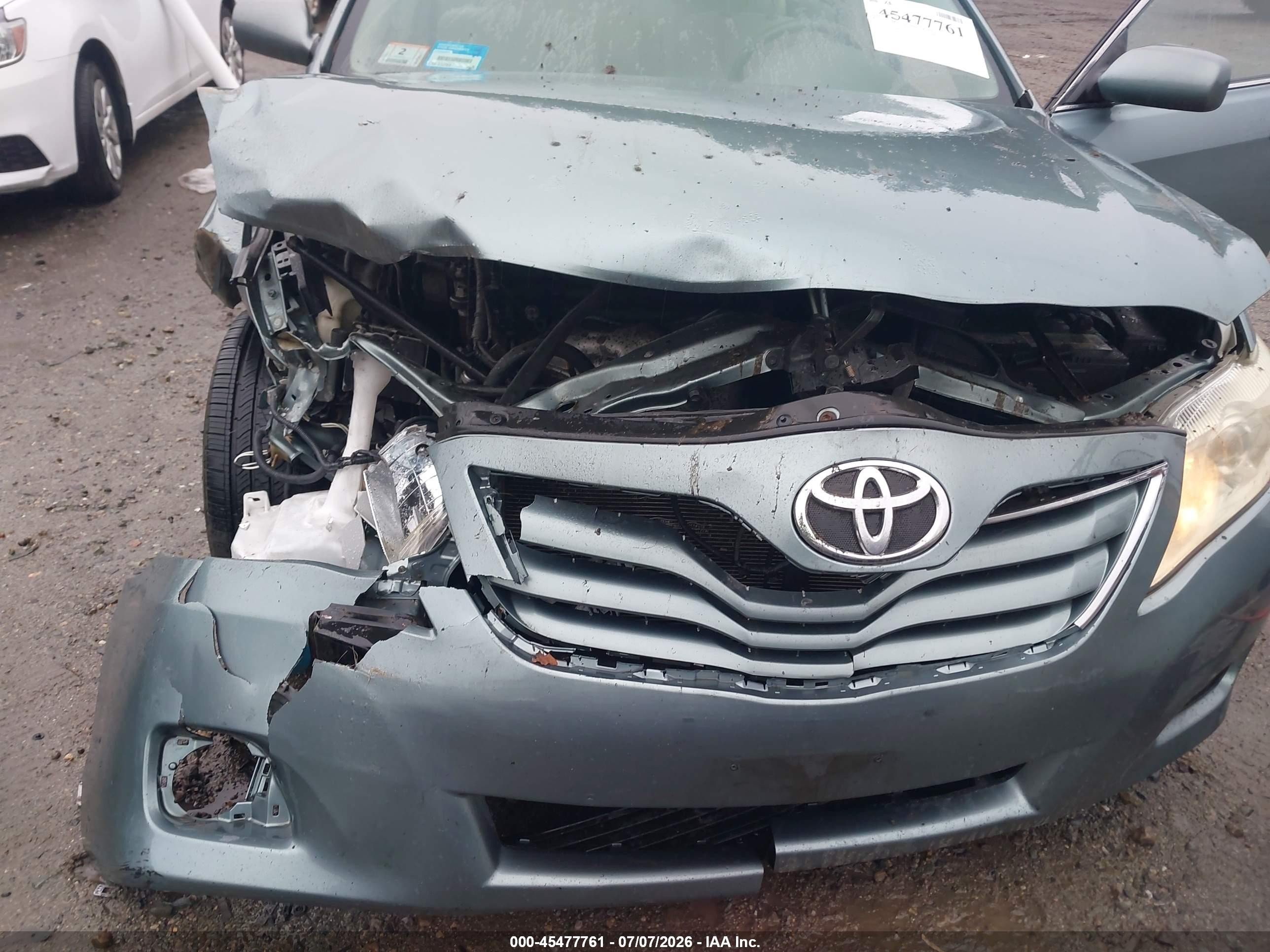 2011 Toyota Camry Le Green vin: 4T4BF3EK2BR105087