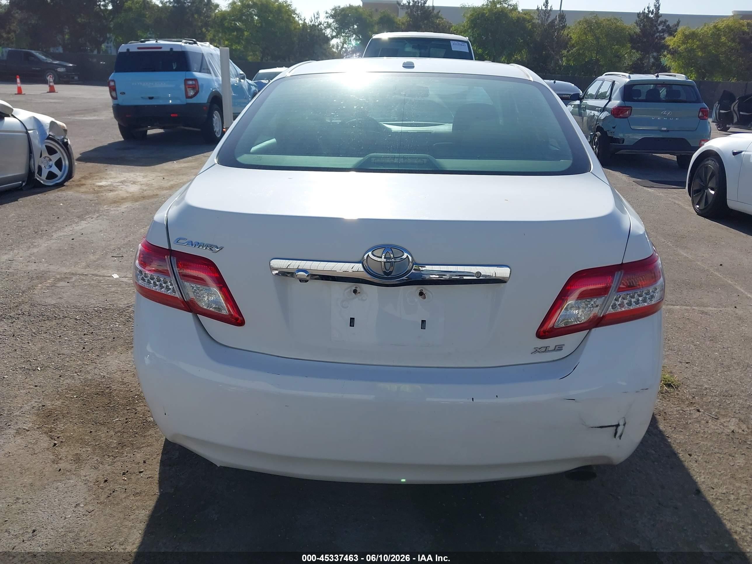 2011 Toyota Camry Xle White vin: 4T4BF3EK2BR108880