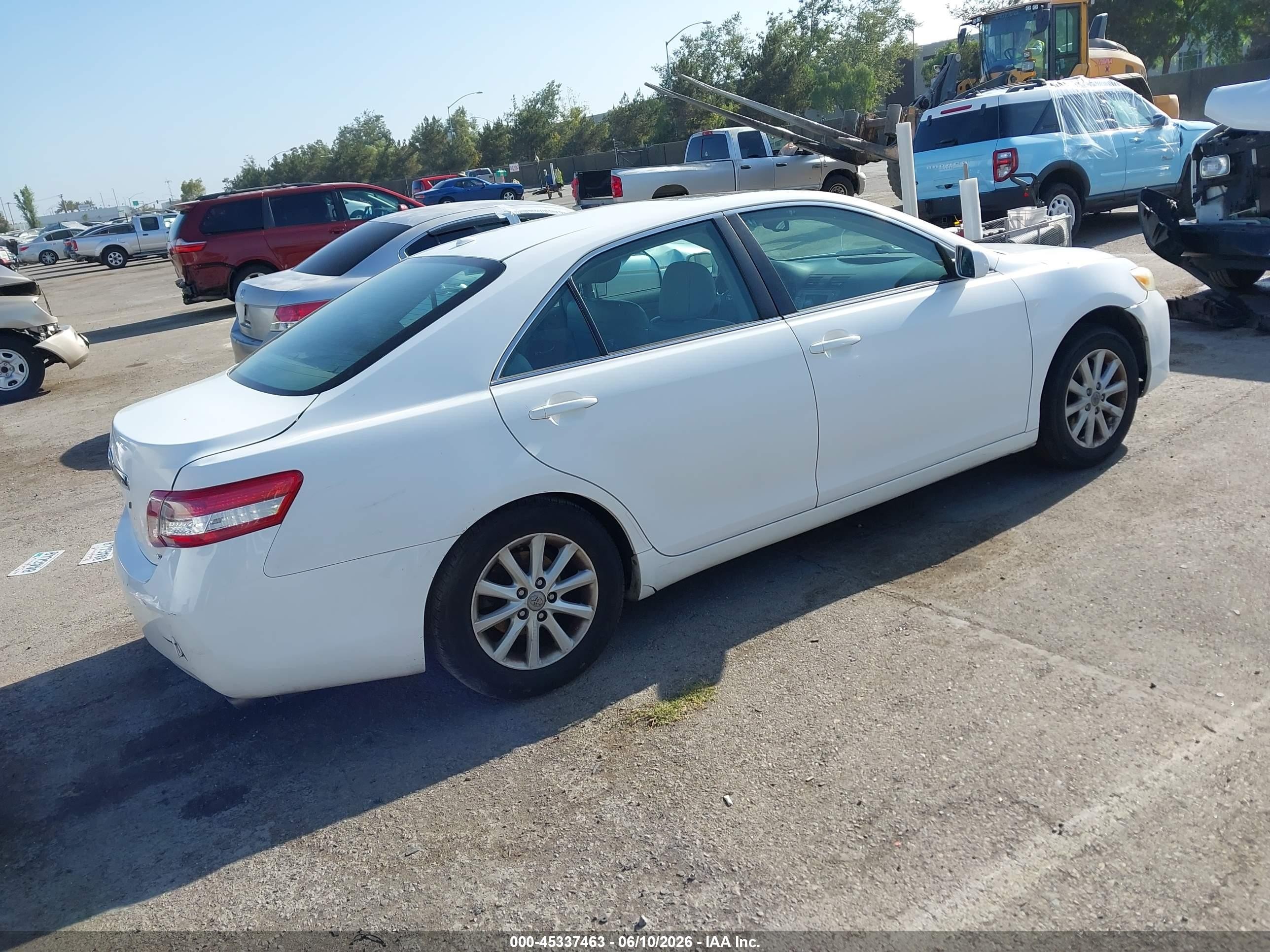 2011 Toyota Camry Xle White vin: 4T4BF3EK2BR108880