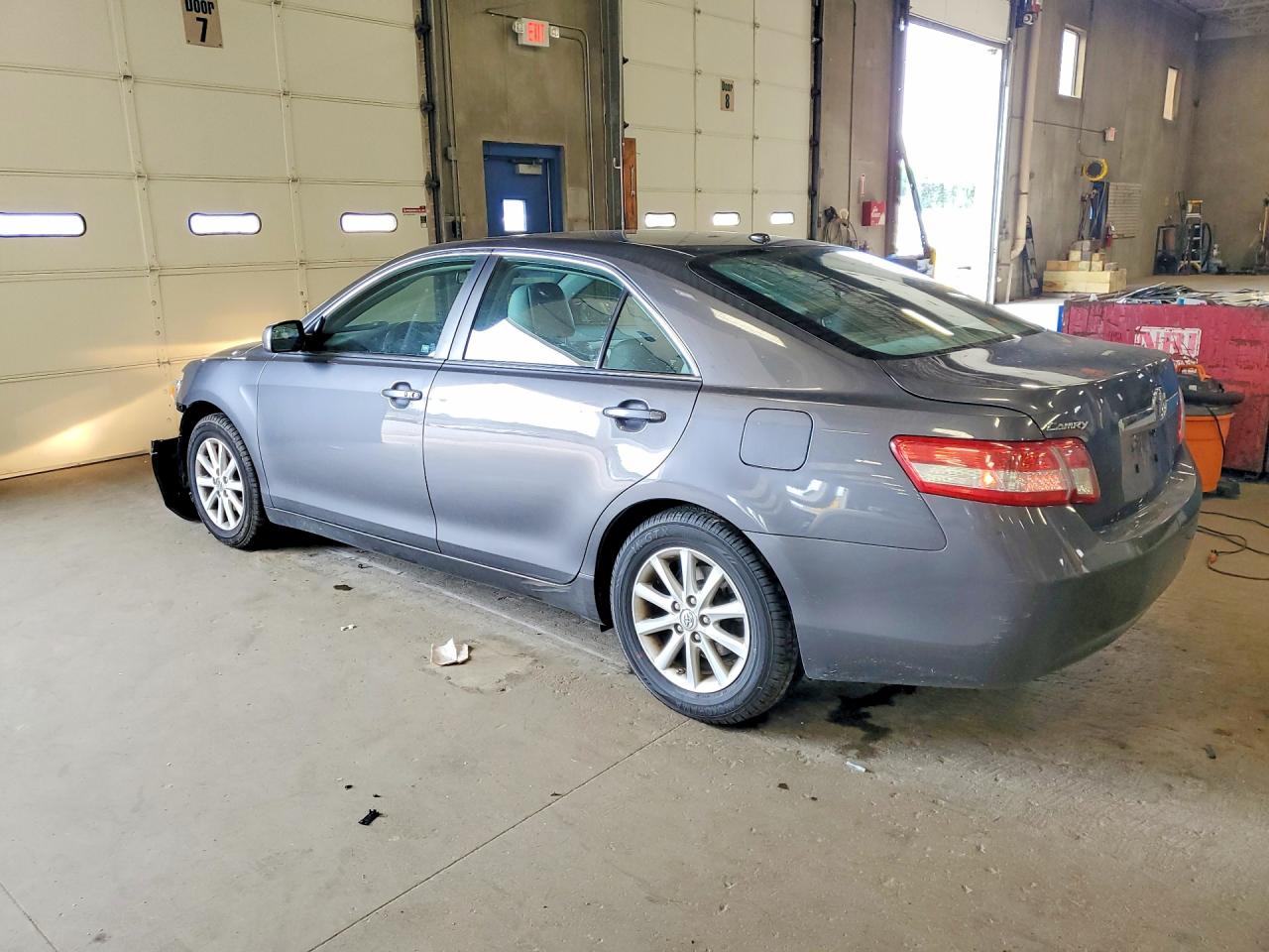 2011 Toyota Camry Xle Gray vin: 4T4BF3EK2BR121774
