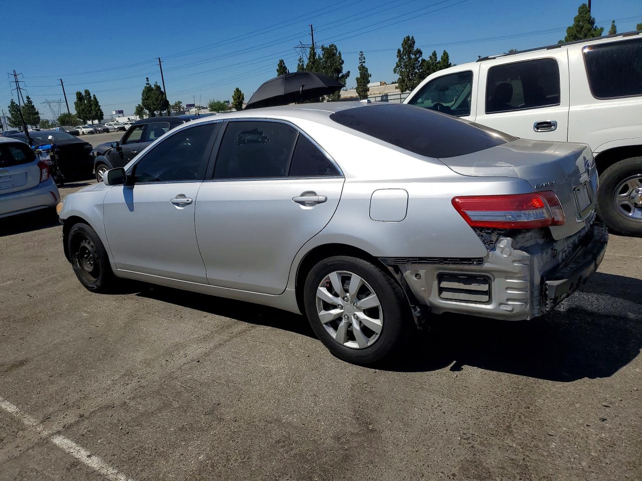 2011 Toyota Camry Le Silver vin: 4T4BF3EK2BR124853