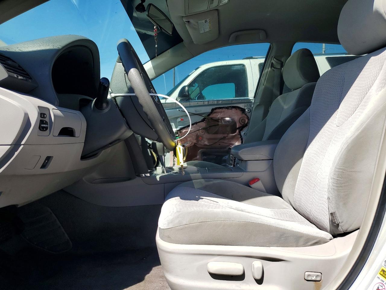2011 Toyota Camry Le Silver vin: 4T4BF3EK2BR124853