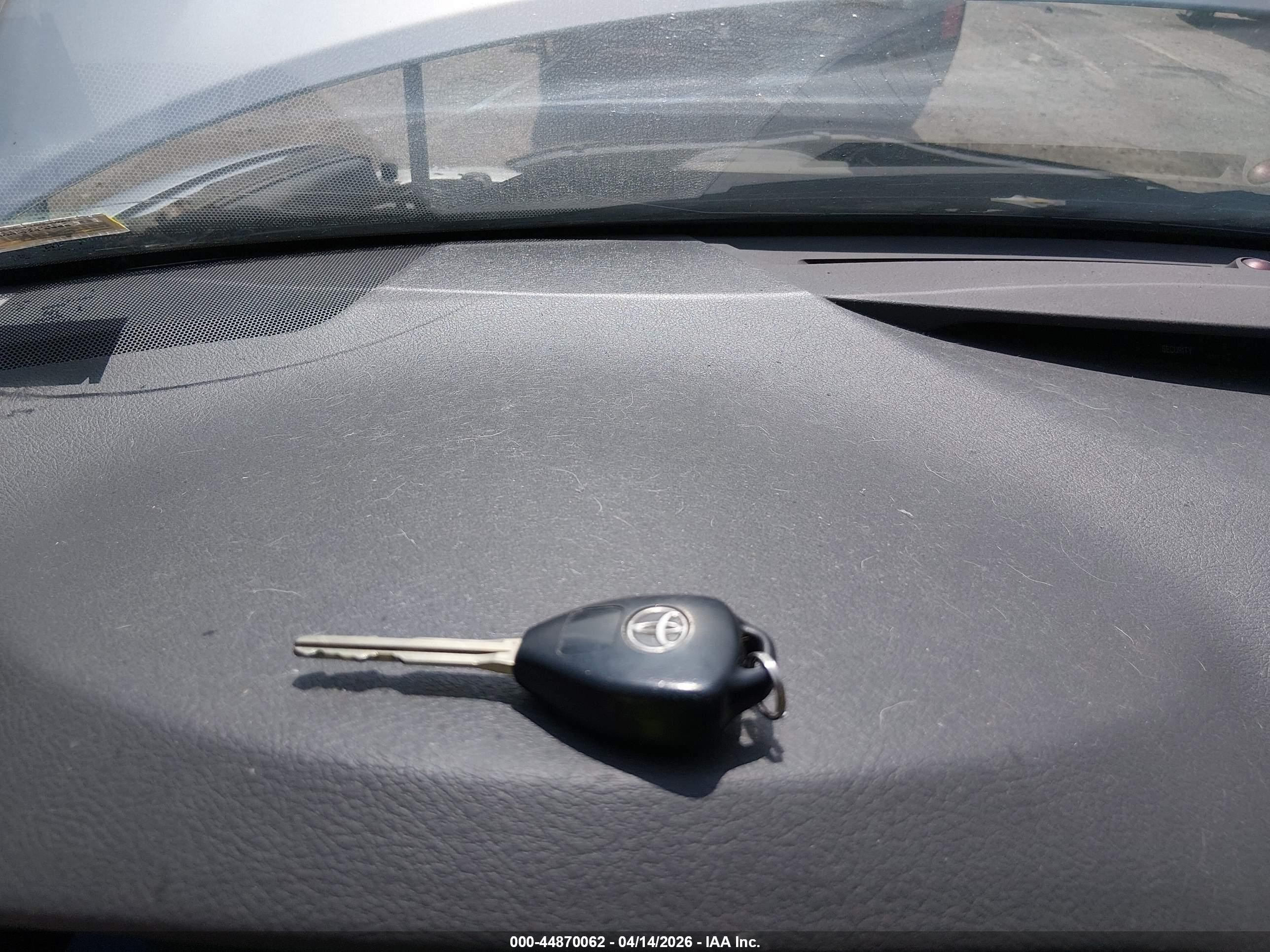 2011 Toyota Camry Le Серебряный vin: 4T4BF3EK2BR126148