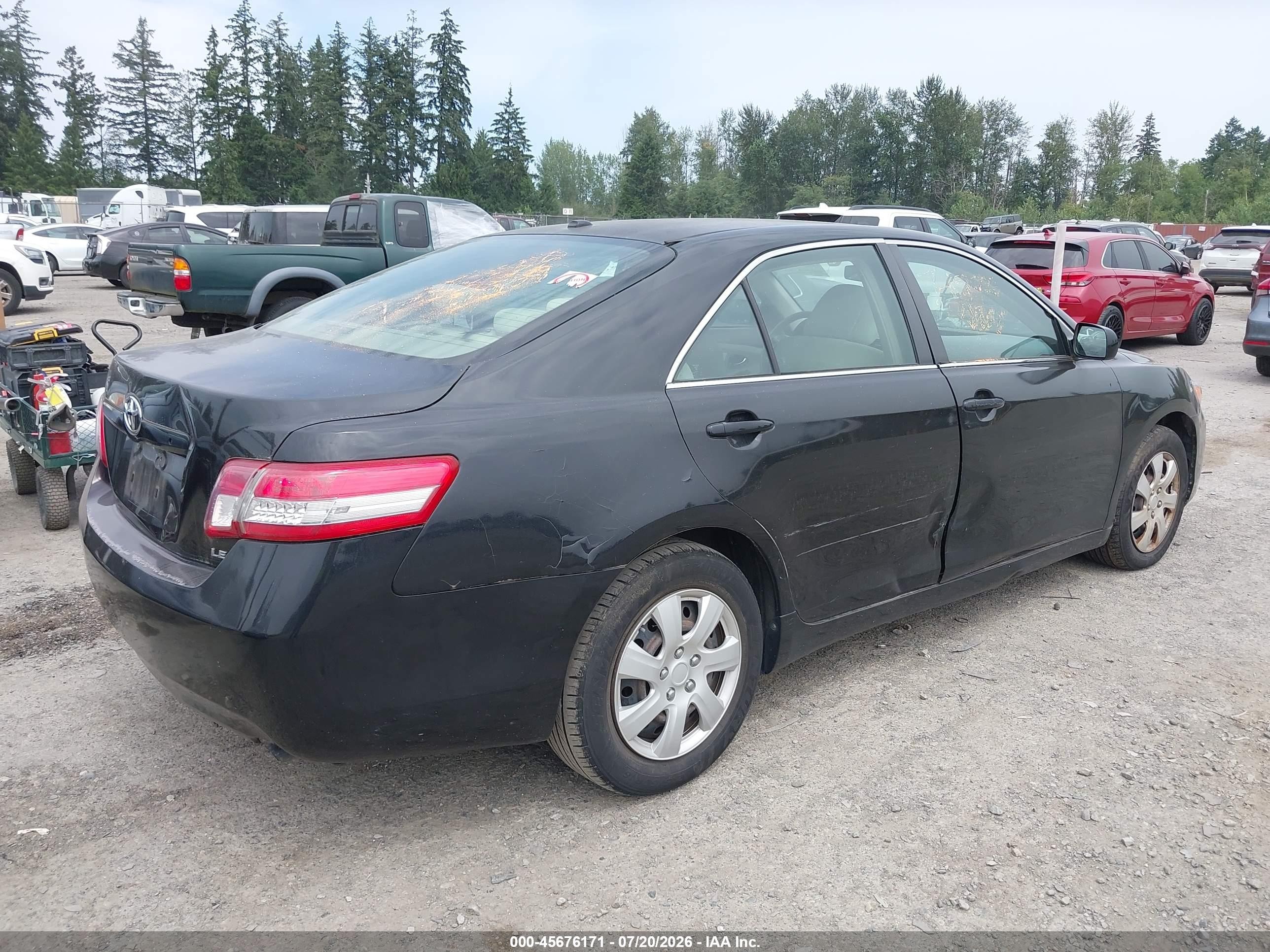 2011 Toyota Camry Le Черный vin: 4T4BF3EK2BR130264