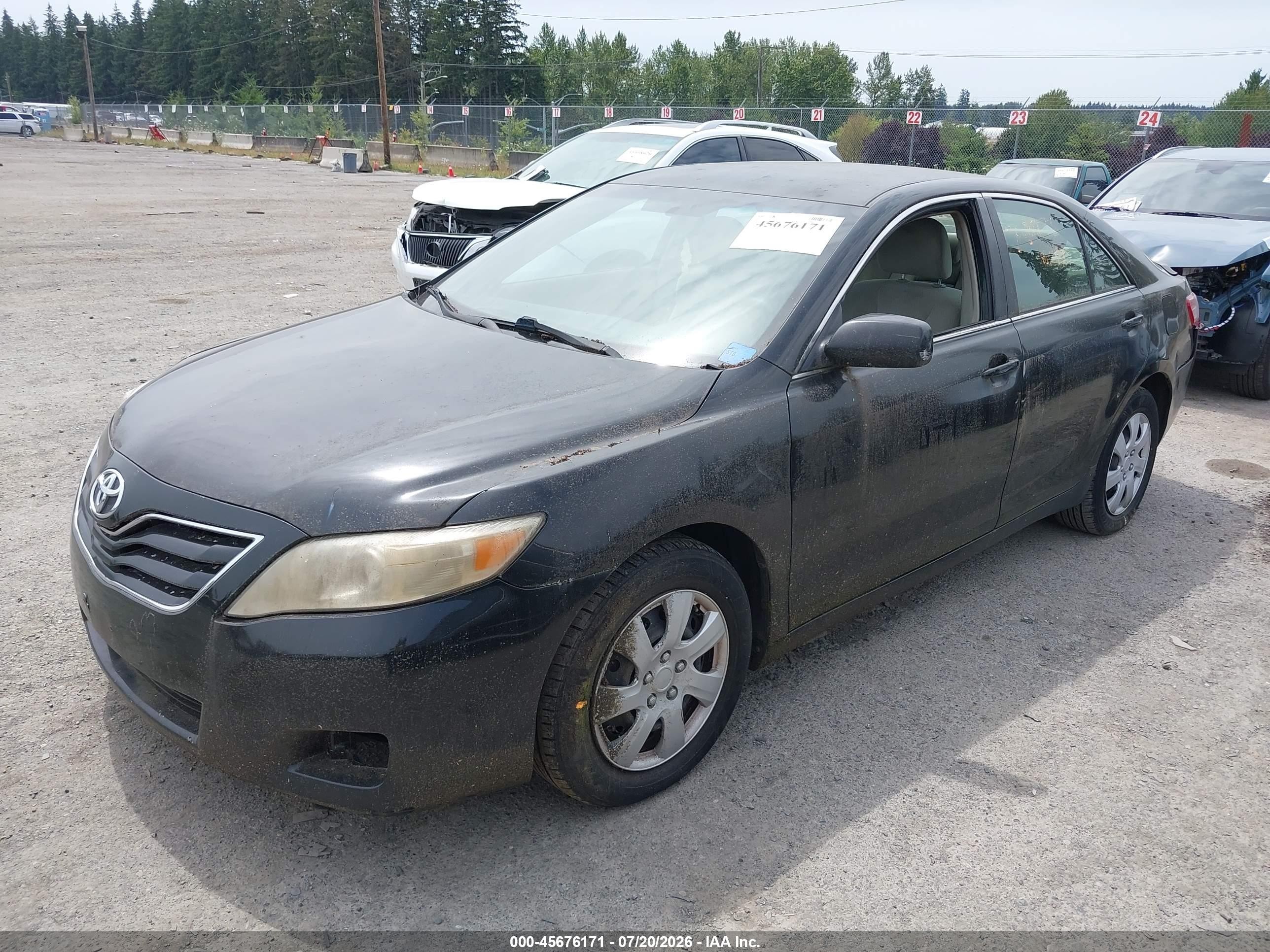 2011 Toyota Camry Le Черный vin: 4T4BF3EK2BR130264