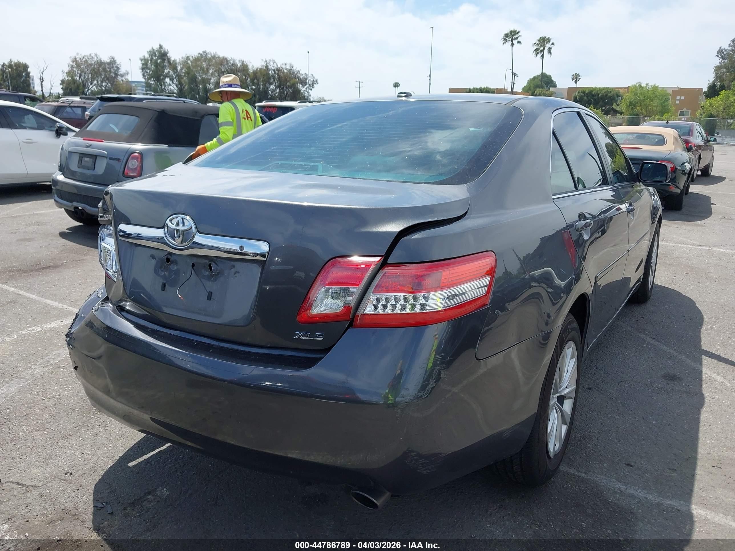 2011 Toyota Camry Xle Gray vin: 4T4BF3EK2BR133049
