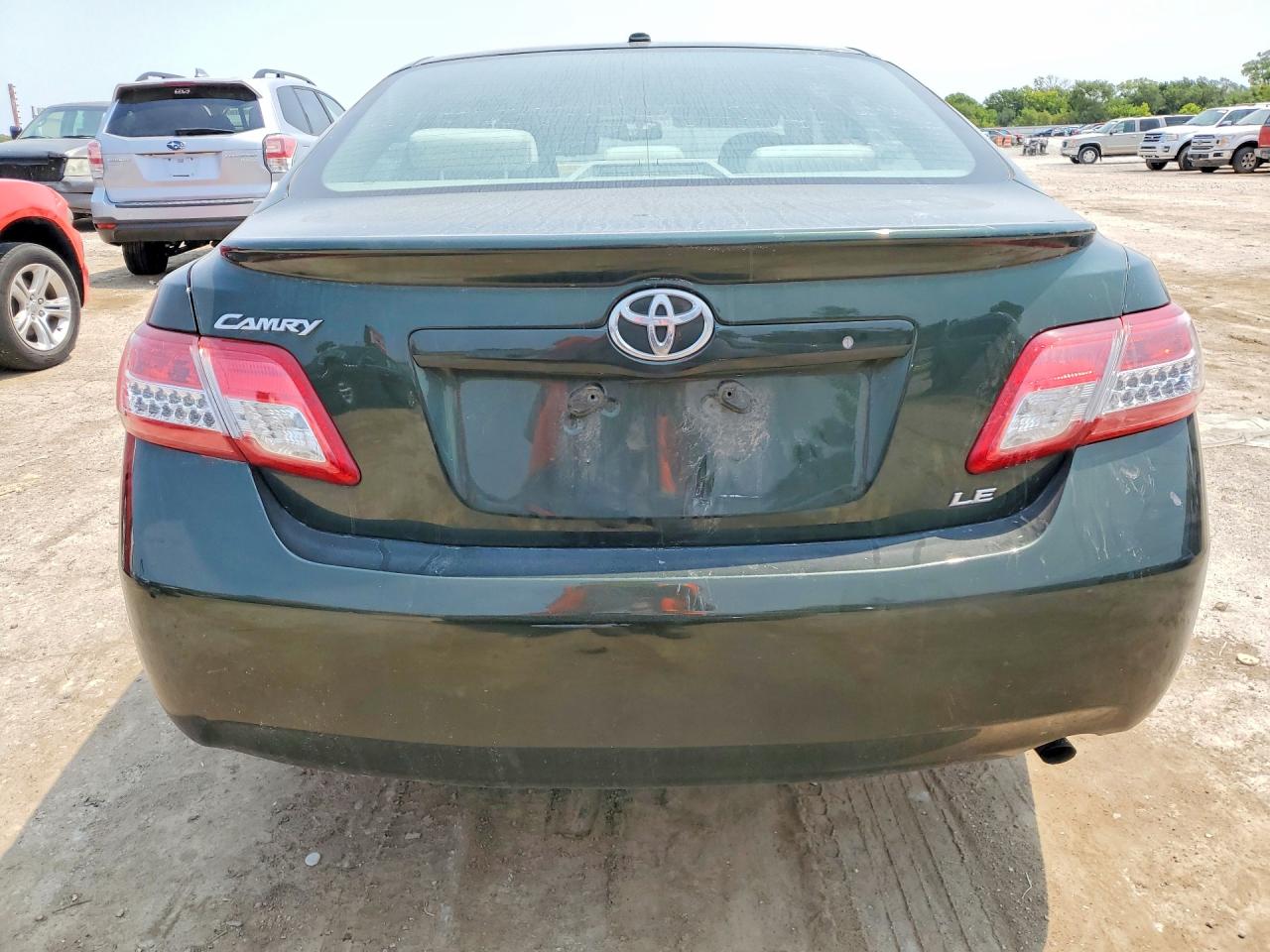 2011 Toyota Camry Le Зеленый vin: 4T4BF3EK2BR134248