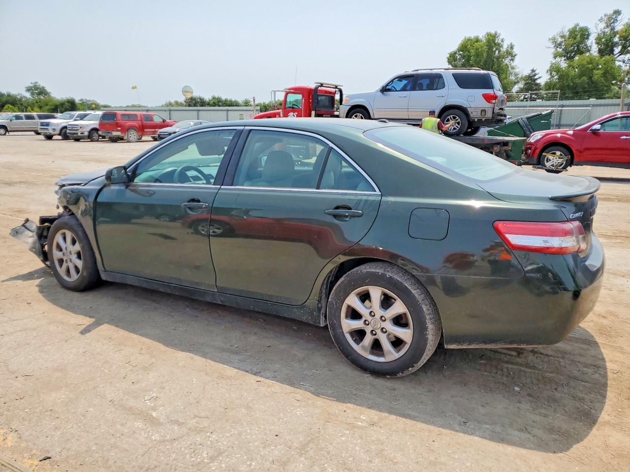 2011 Toyota Camry Le Зеленый vin: 4T4BF3EK2BR134248