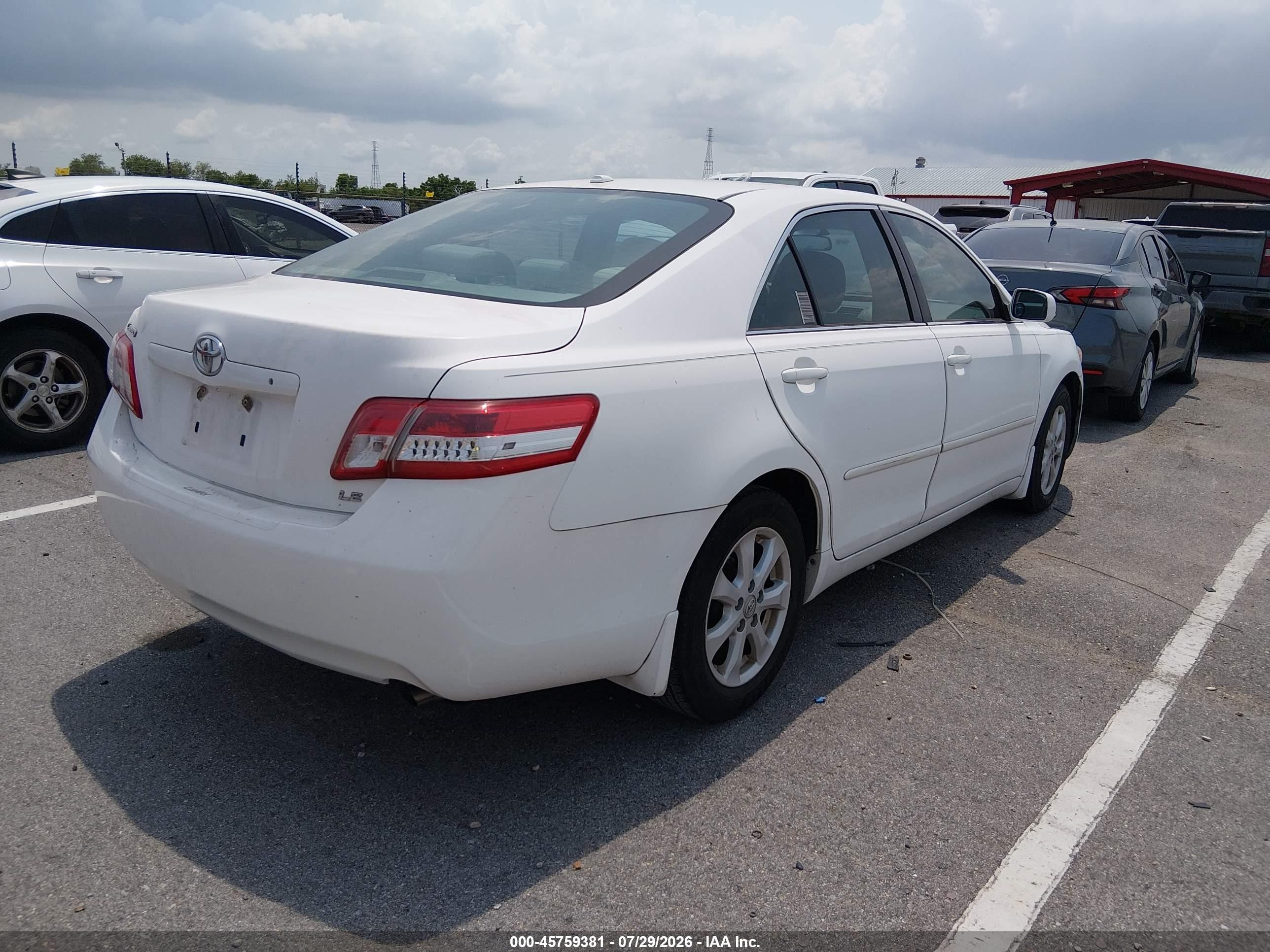2011 Toyota Camry Le White vin: 4T4BF3EK2BR135285