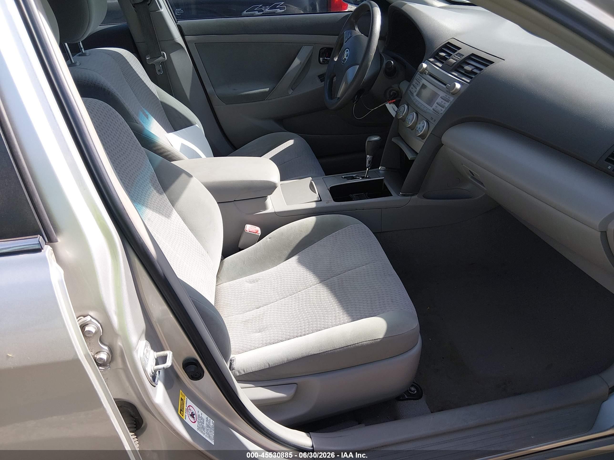 2011 Toyota Camry   Silver vin: 4T4BF3EK2BR145573