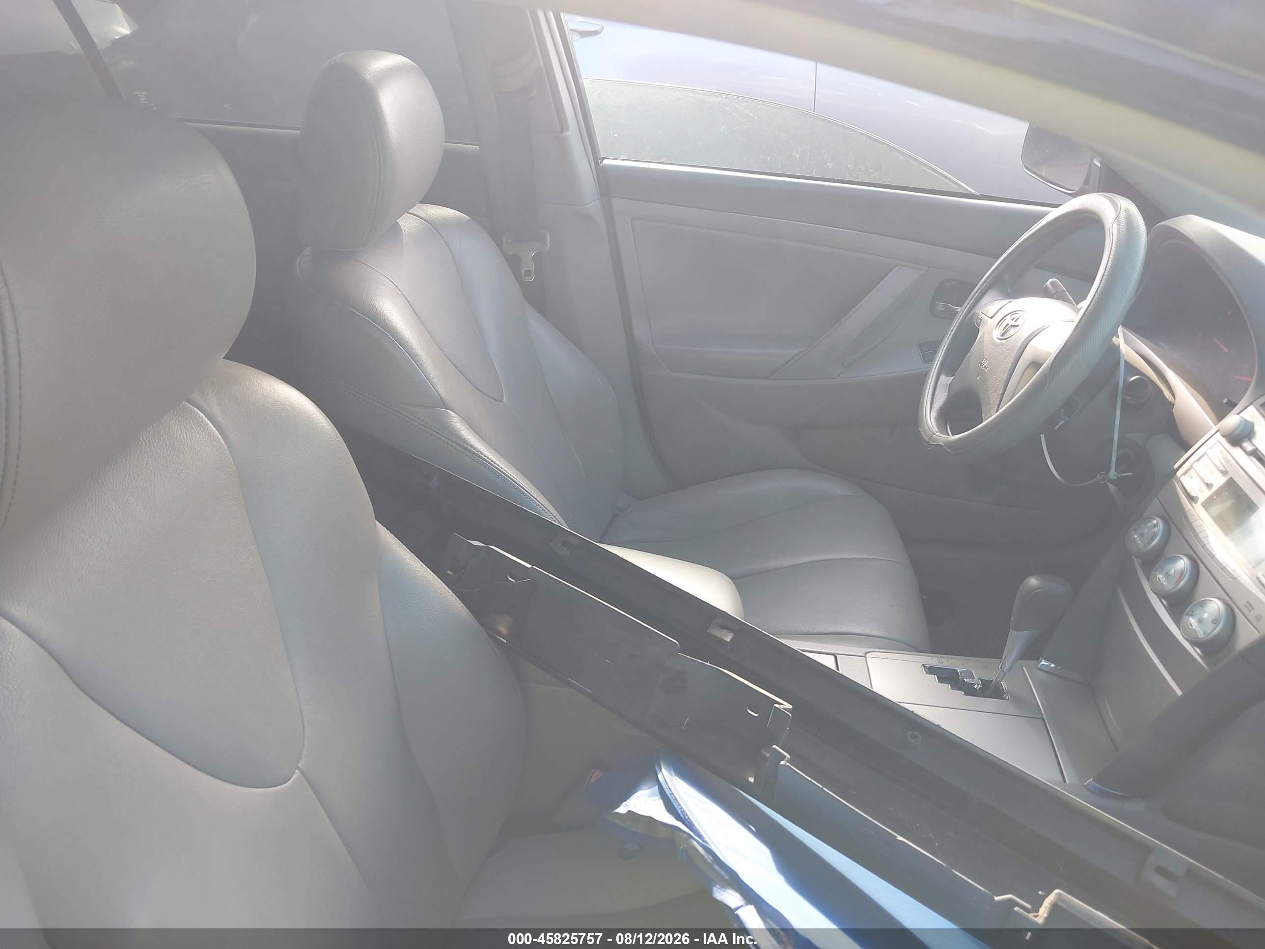 2011 Toyota Camry Le Gray vin: 4T4BF3EK2BR151048