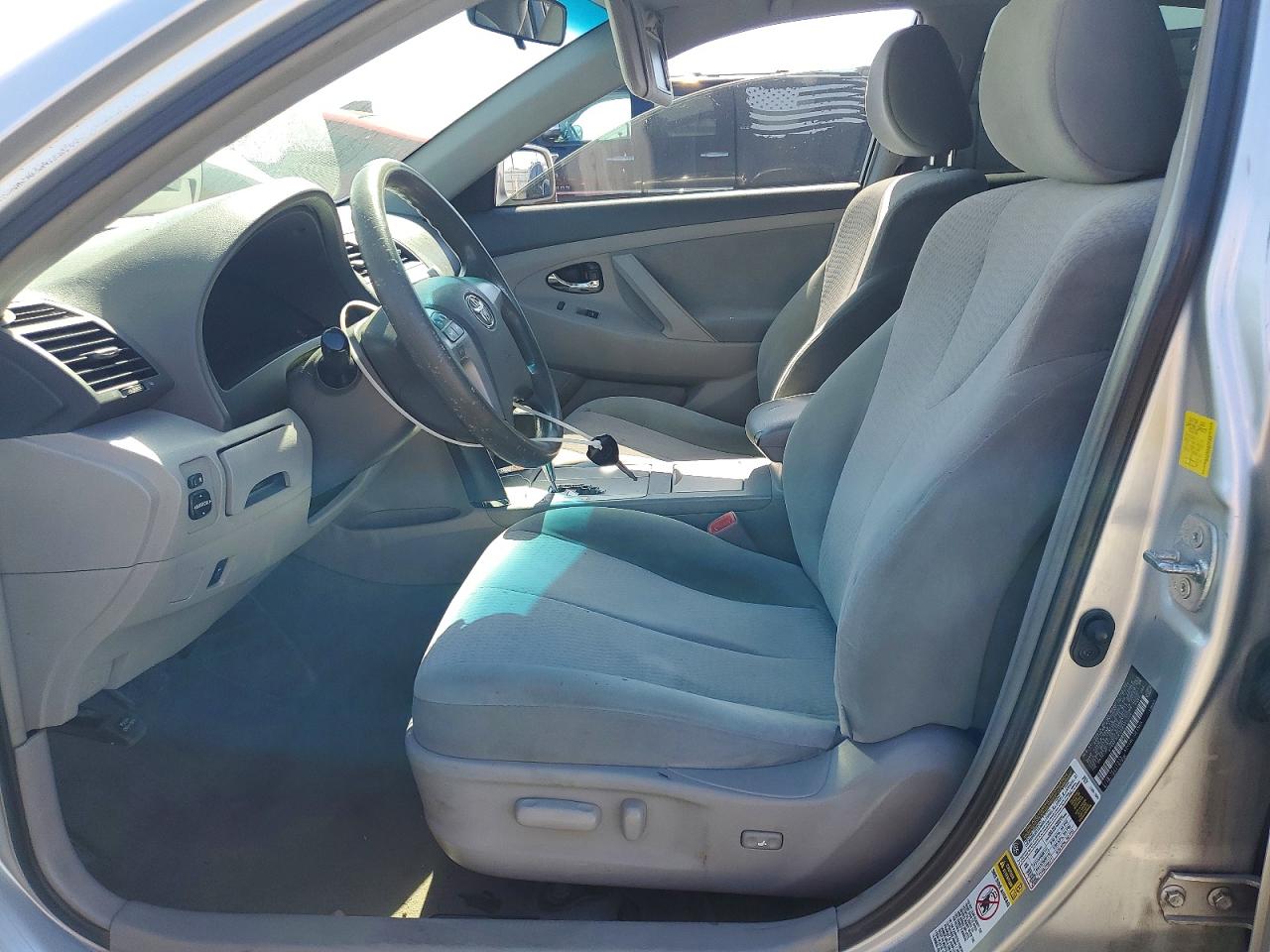 2011 Toyota Camry Le Silver vin: 4T4BF3EK2BR172594