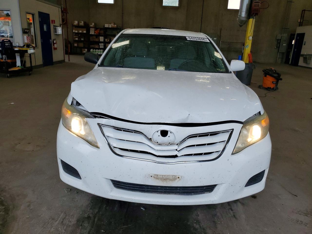 2011 Toyota Camry Le White vin: 4T4BF3EK2BR180260