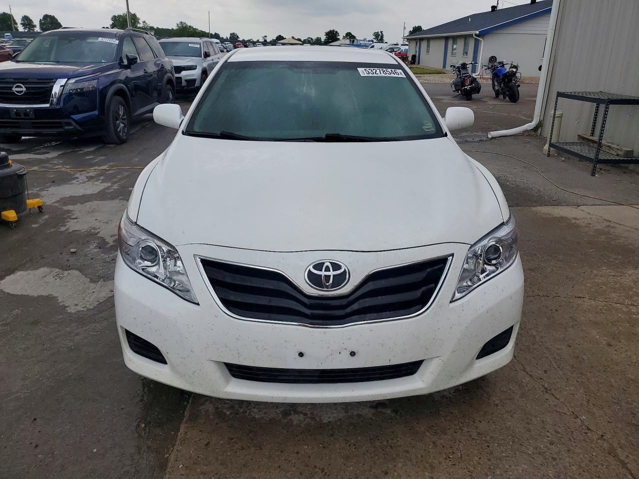 2011 Toyota Camry Base White vin: 4T4BF3EK2BR181926