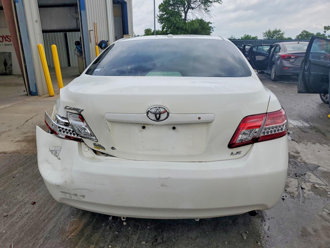 2011 Toyota Camry Base White vin: 4T4BF3EK2BR181926
