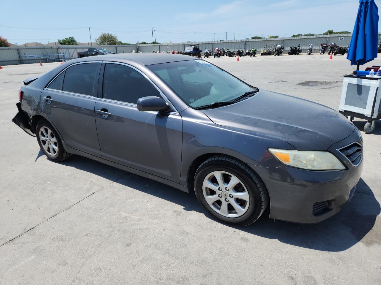 2011 Toyota Camry Le Gray vin: 4T4BF3EK2BR183062