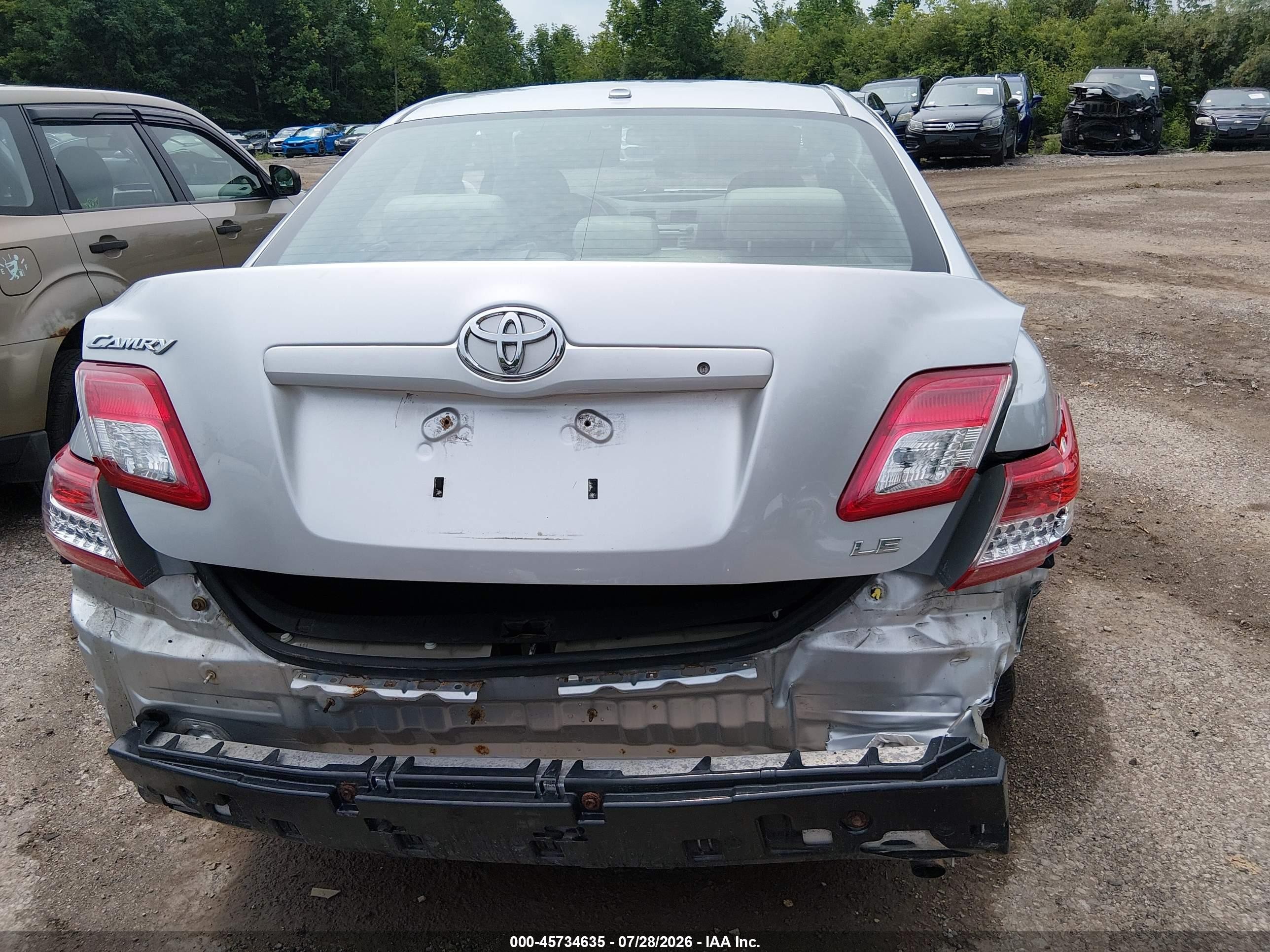 2011 Toyota Camry Le Silver vin: 4T4BF3EK2BR190674