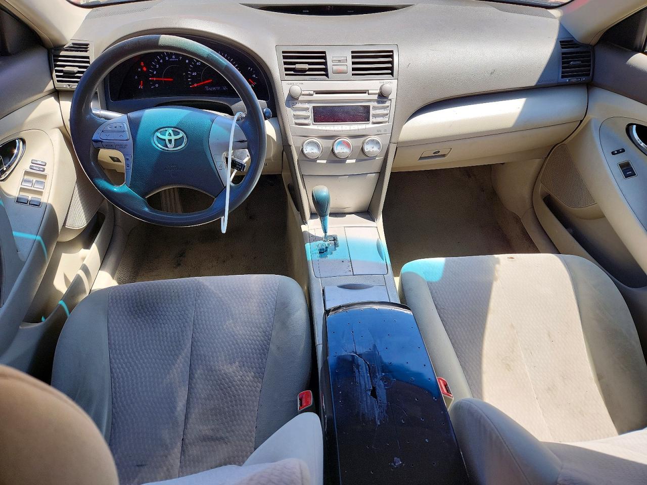 2011 Toyota Camry Le Красный vin: 4T4BF3EK2BR199827