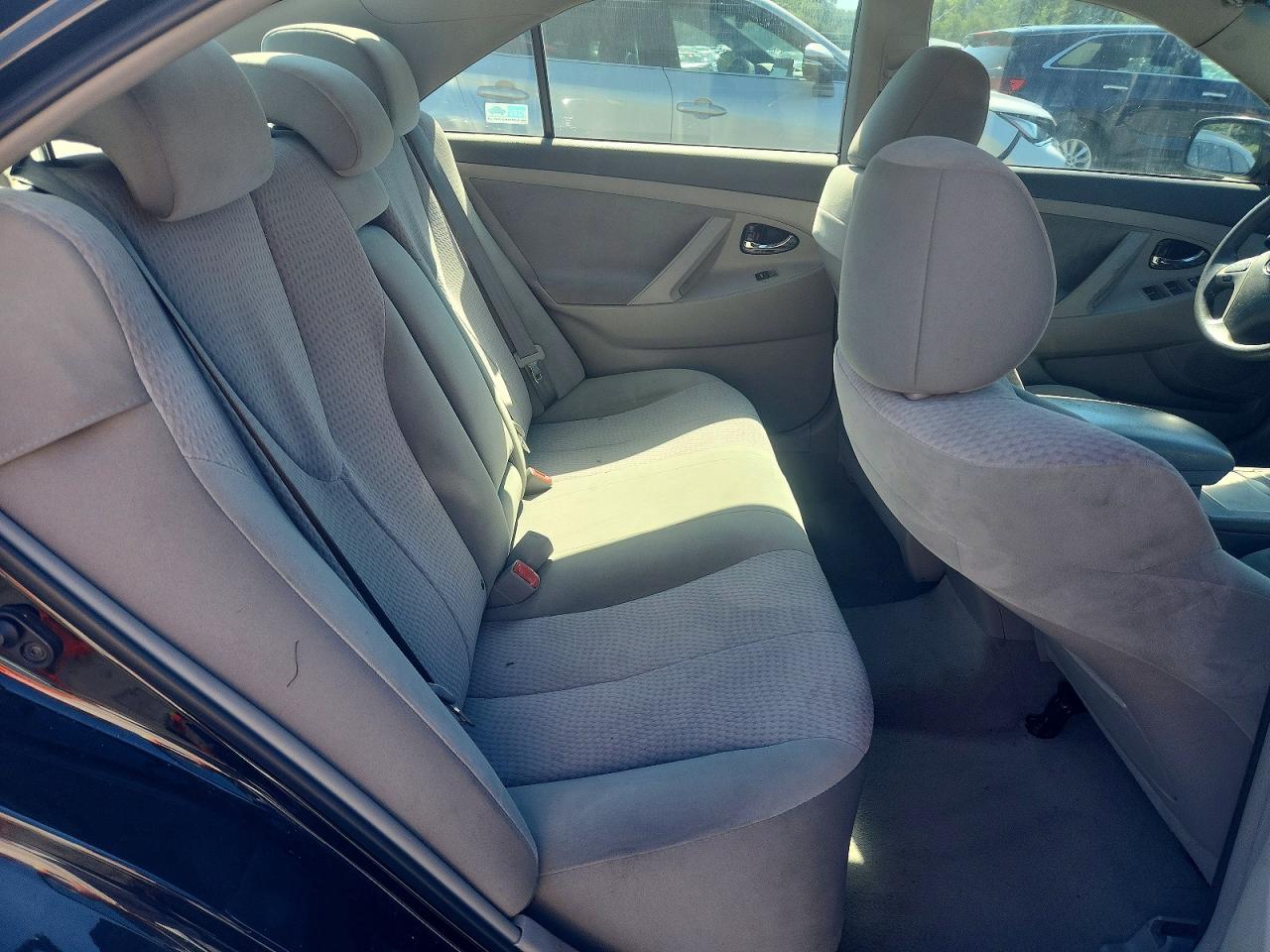 2011 Toyota Camry Base Черный vin: 4T4BF3EK2BR203343