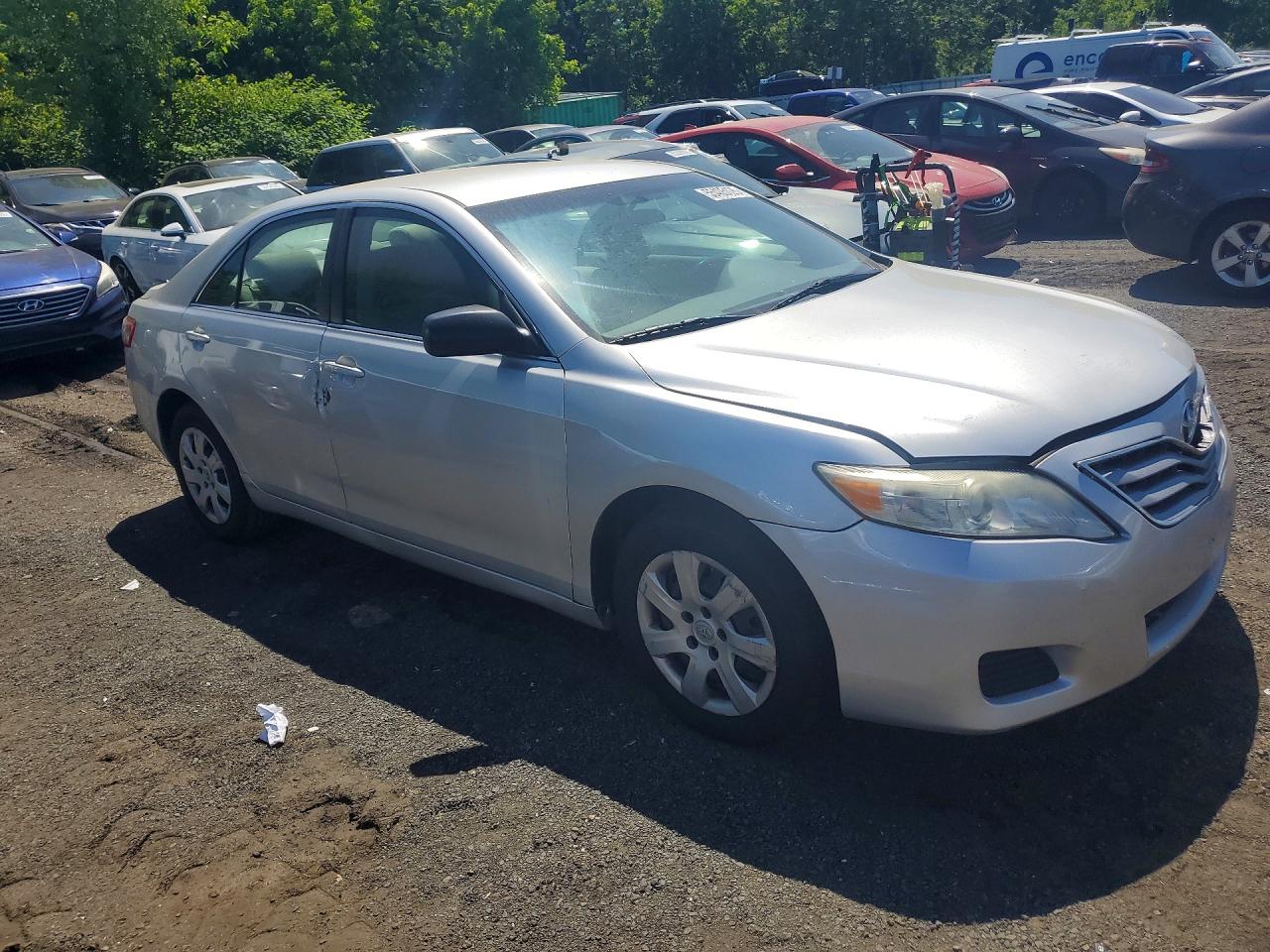 2011 Toyota Camry Le Gray vin: 4T4BF3EK2BR208123